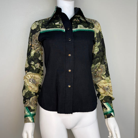 1970s Women’s Black and Green Floral Western Shirt, The Susan Alamo of Nashville Size XS, Tony Alamo, Country Music