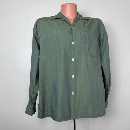 1960s Green Loop Collar Shirt with Painting on Pocket, Vicente Collection by Excello Size Medium, My Life is a Book