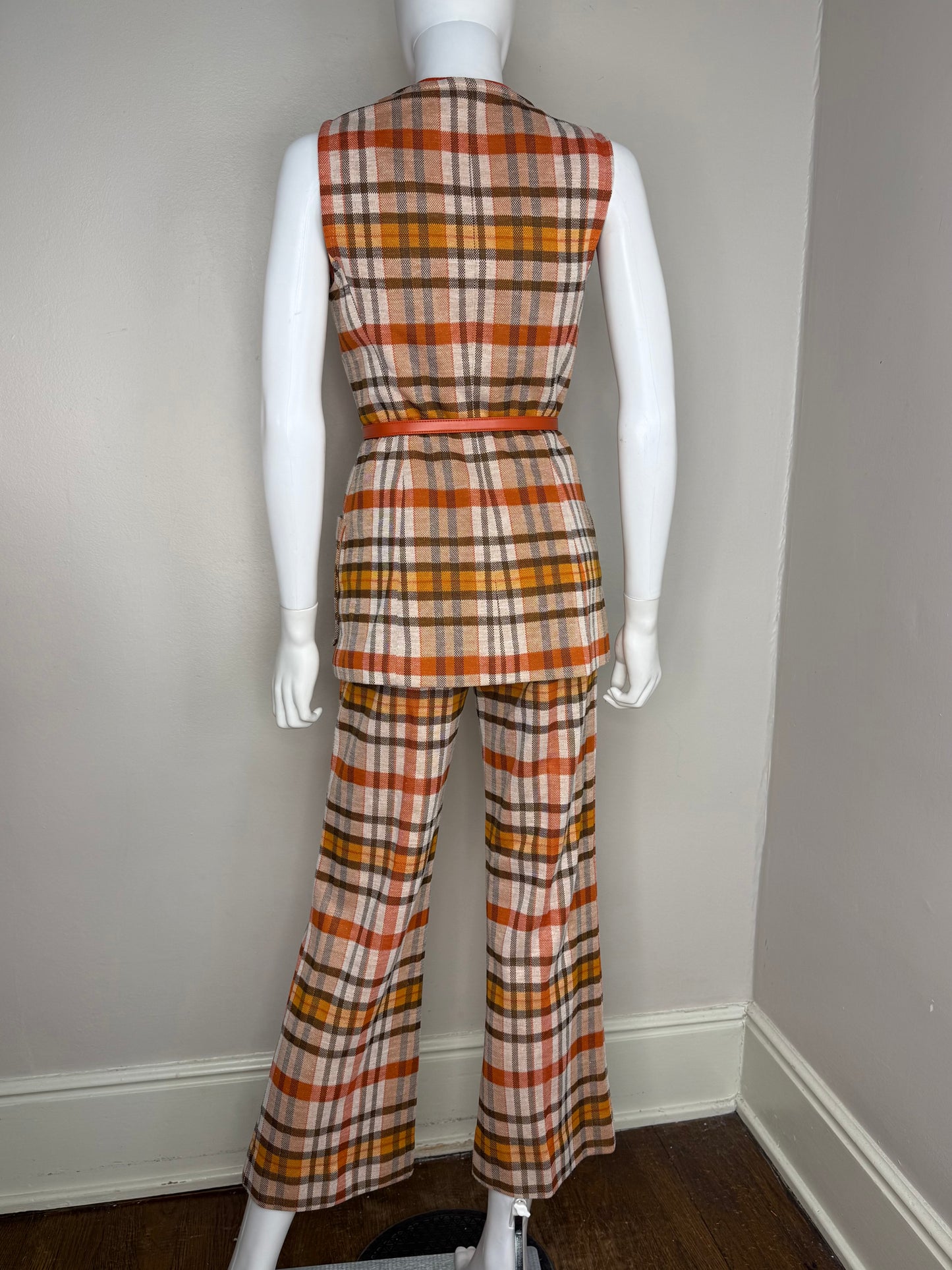 1970s Women’s Plaid Double Knit Pant Suit, Vest Top and Pants set, Peck & Peck for Act III Size Small