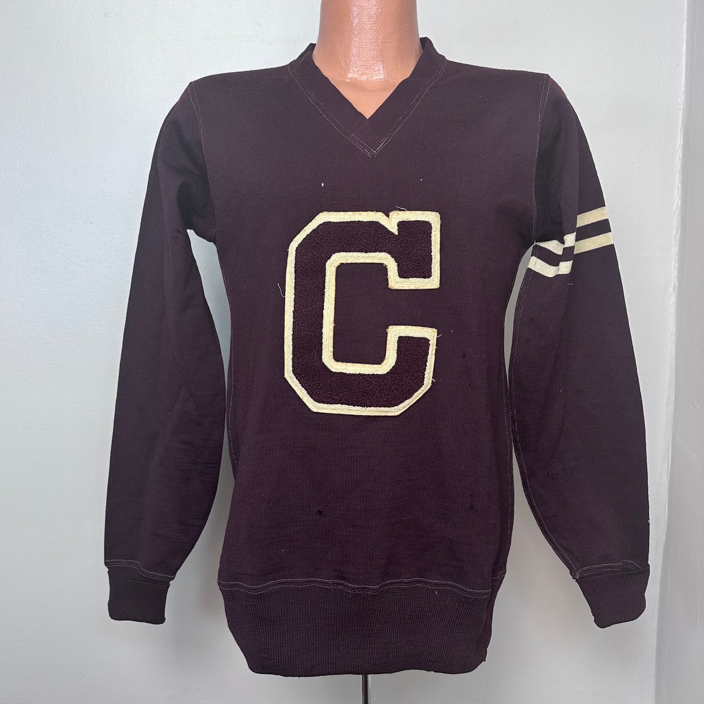 1930s Maroon V Neck Varsity Sweater, Sand Knit Athletic Knitwear Chicago Size Medium