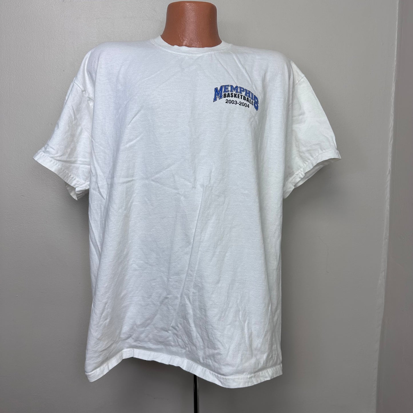 2003-2004 Memphis Basketball Raining 3’s T-Shirt, Hanes Size XL, University of Memphis Tigers