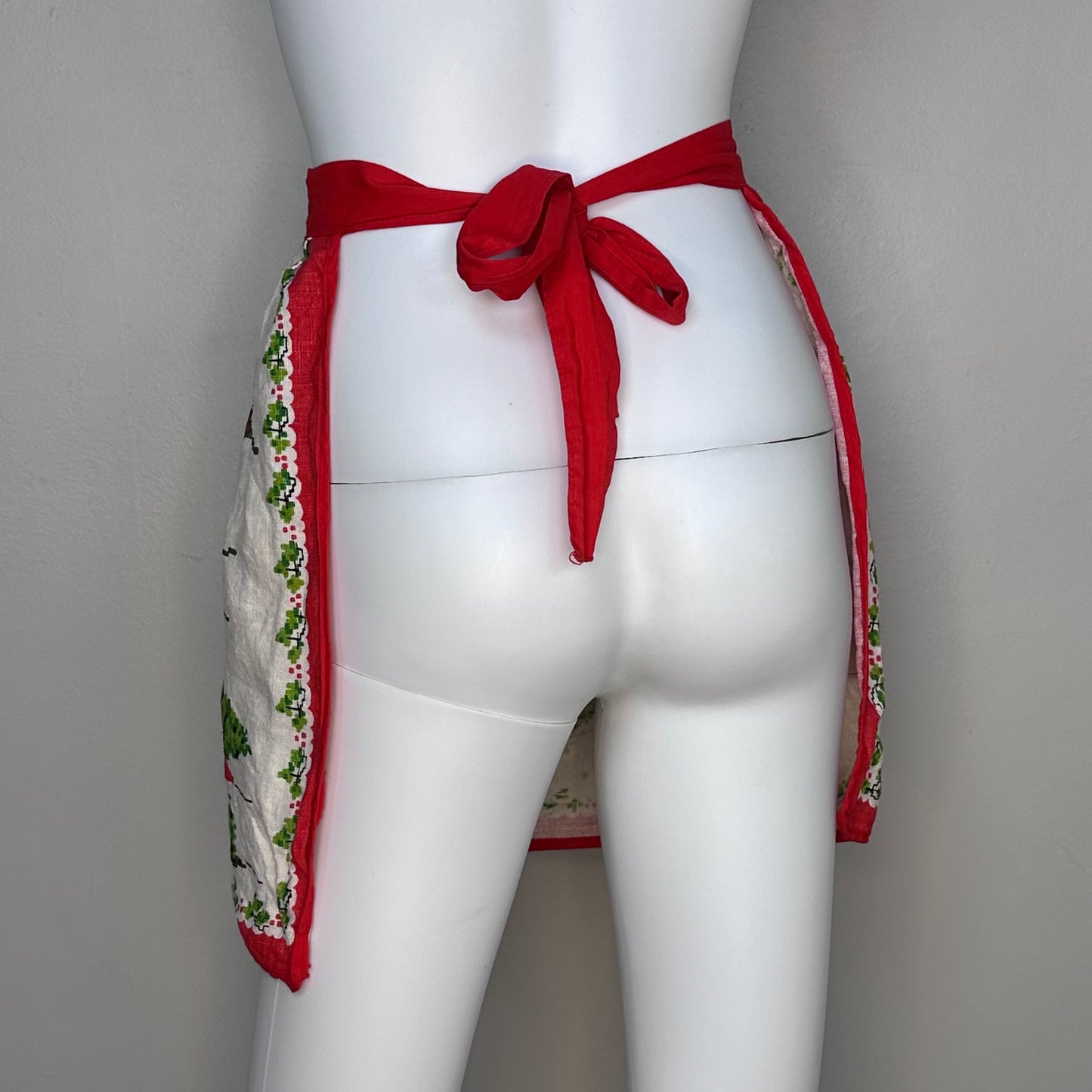 1960s Christmas Half Apron, Noel, Carolers