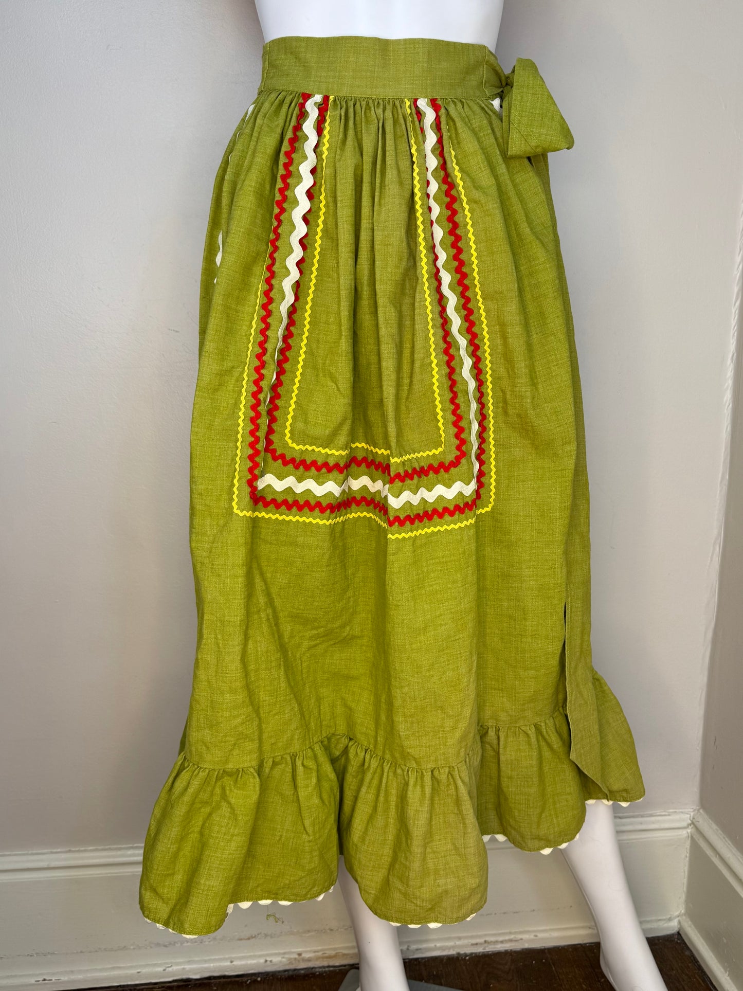 1970s Green Prairie Skirt with Ric Rack Trim, Handmade, Girls 10/12, Adult XXS