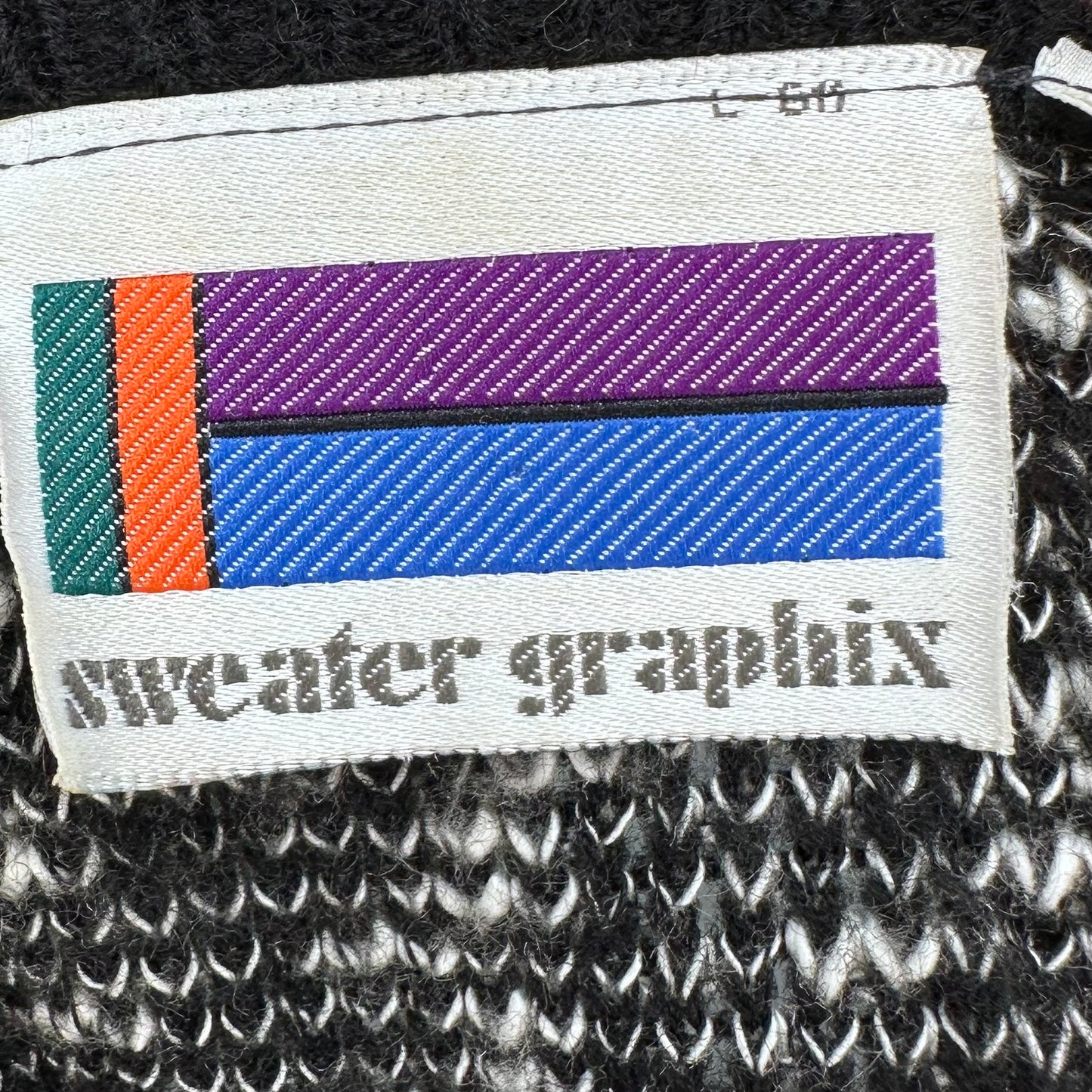 1980s Black and White Chevron Sweater, Sweater Graphix Size XL