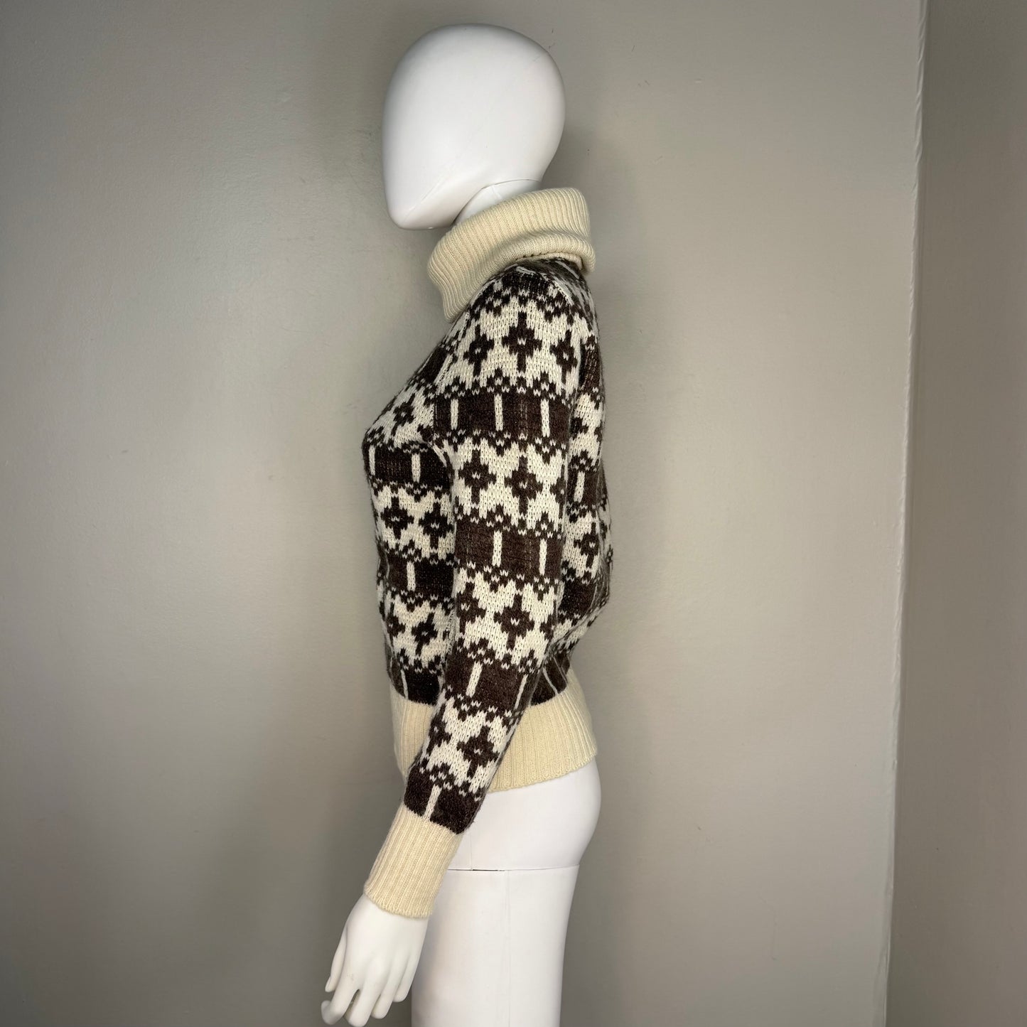 1970s Brown and Cream Stripe Turtleneck Ski Sweater, Sears Junior Bazaar Size S/M