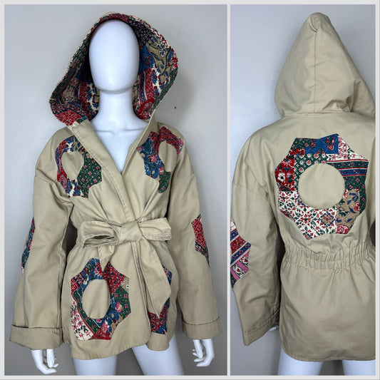 1970s Patchwork Quilt Coat, Hooded Jacket, Bottom Line Size Medium
