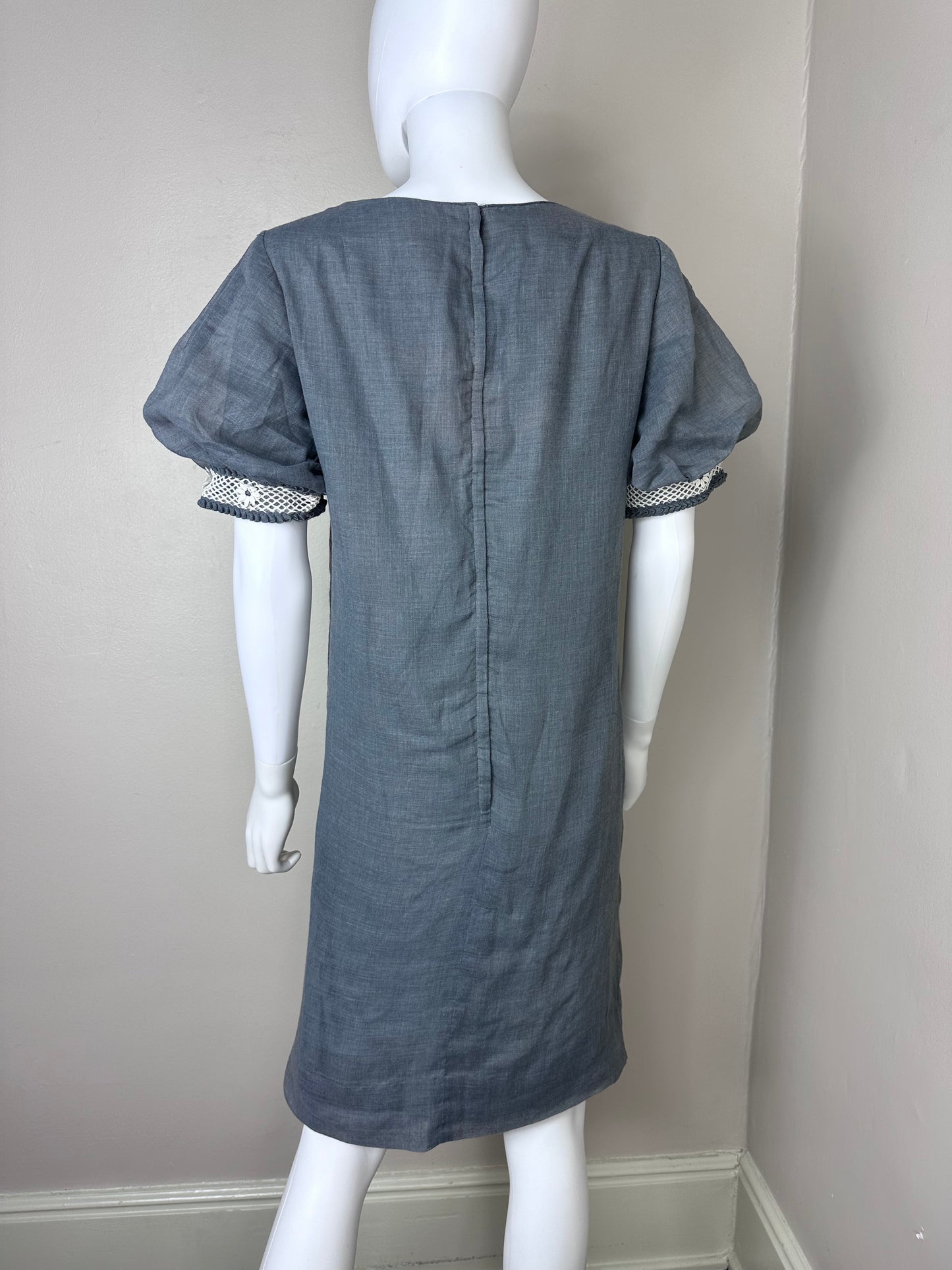 1960s Grey Puff Sleeve Dress with Daisy Trim, Pacemaker Juniors Size S/M