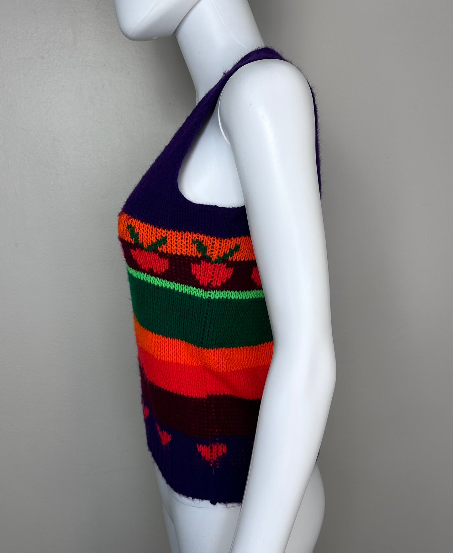 1960s Psychedelic Stripe Sweater Vest, Colleen Knitwear Size XS/S, Hearts, Veggie, Fruit