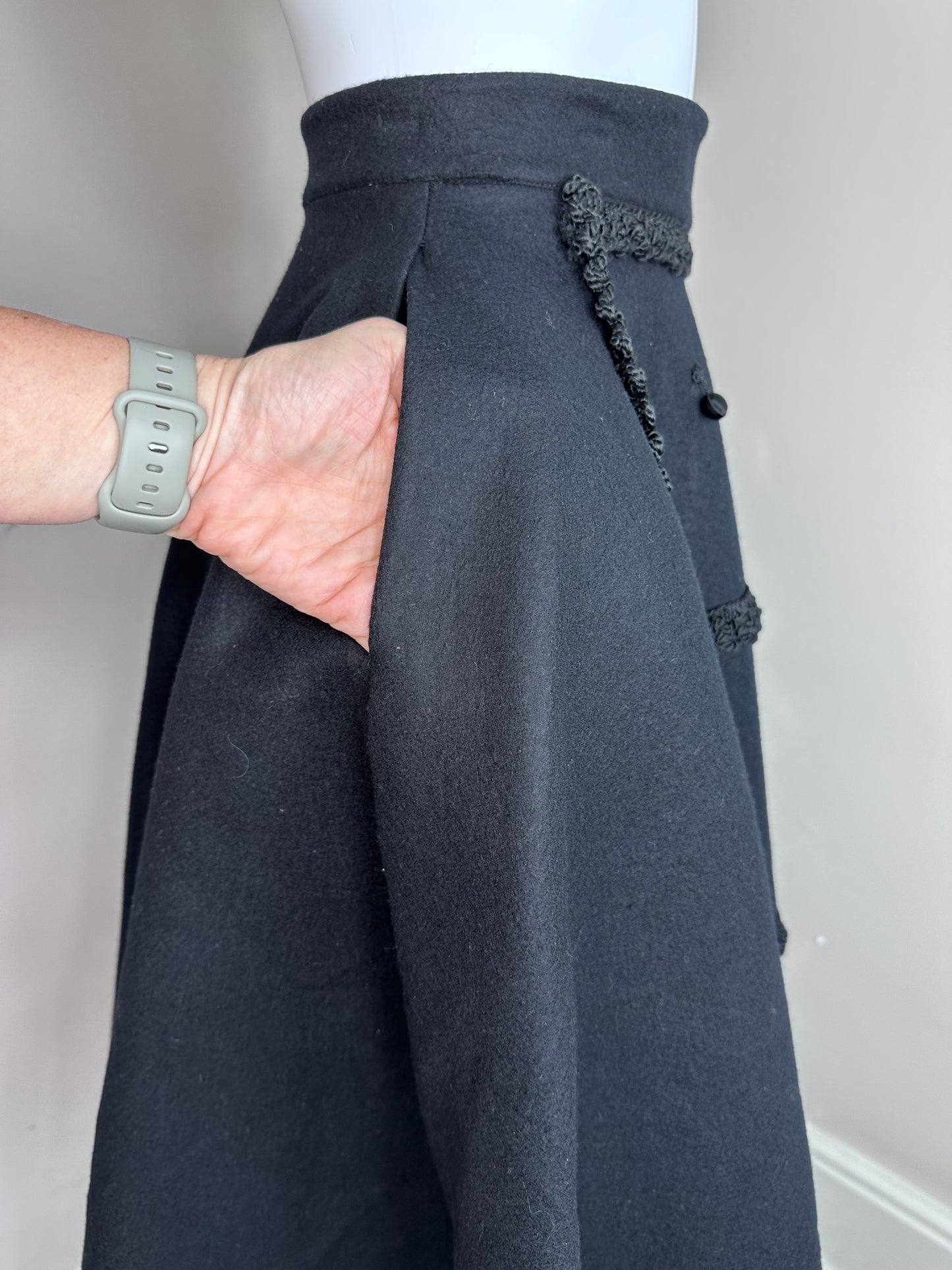 1950s Black Felt Circle Skirt, Embellished, Size XXS
