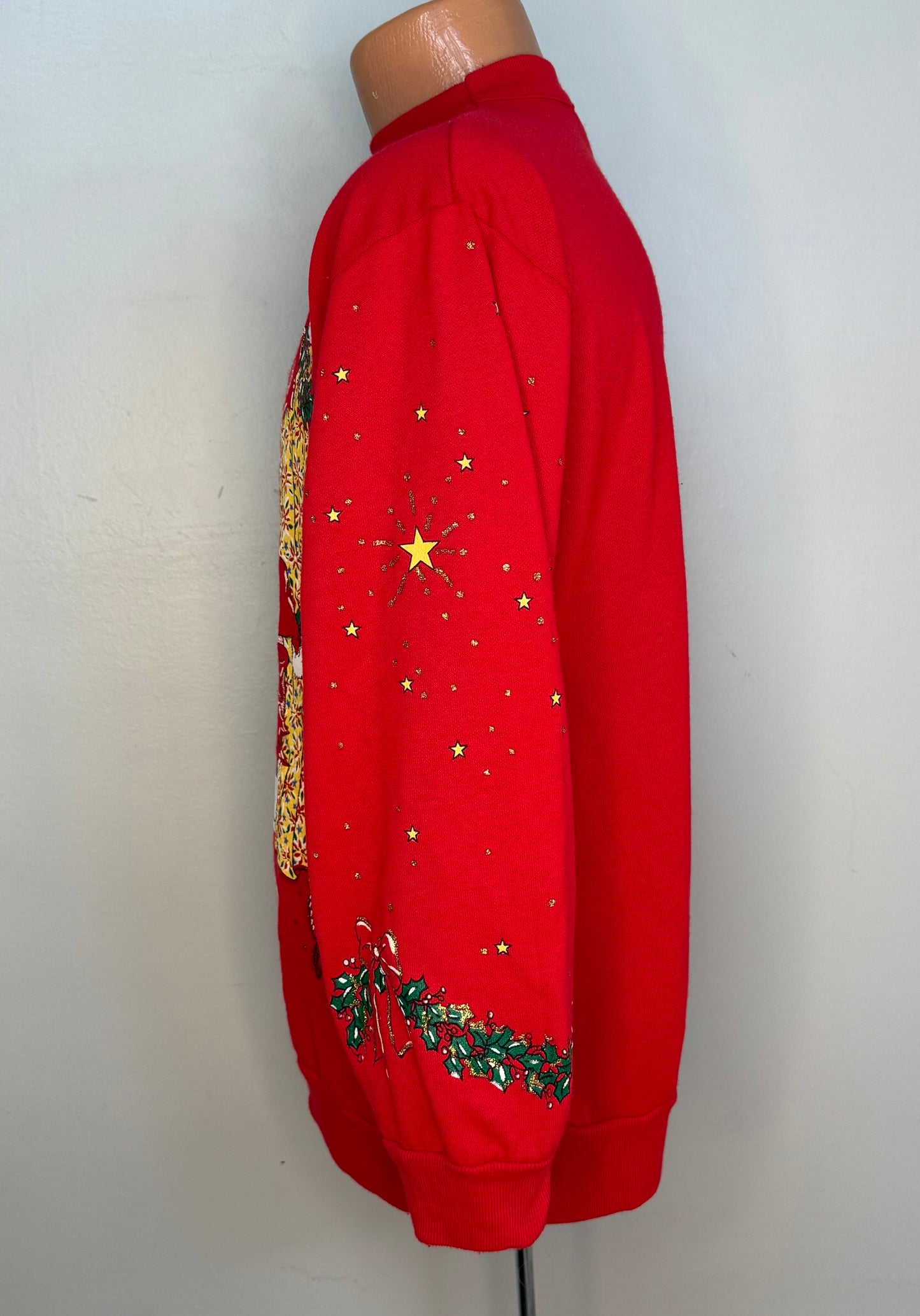 1990s Christmas Sweatshirt, Holiday Time Size M/L, Wishes Can Come True, Teddy Bear