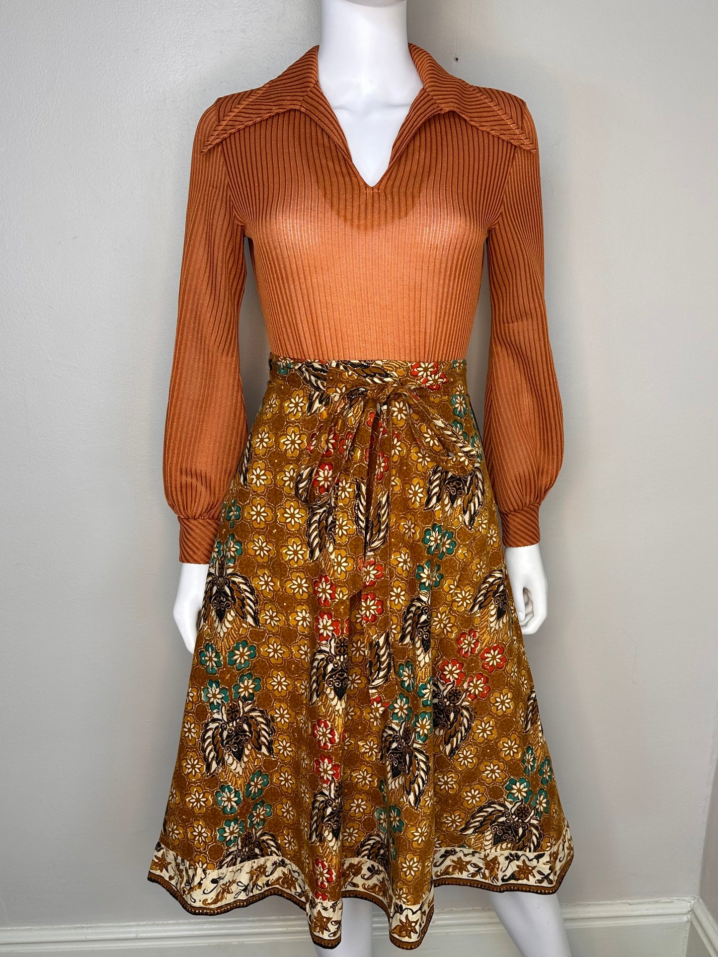 1970s Geometric Floral Wrap Skirt, Border Print, Boho Batik Style, Size XS-Medium