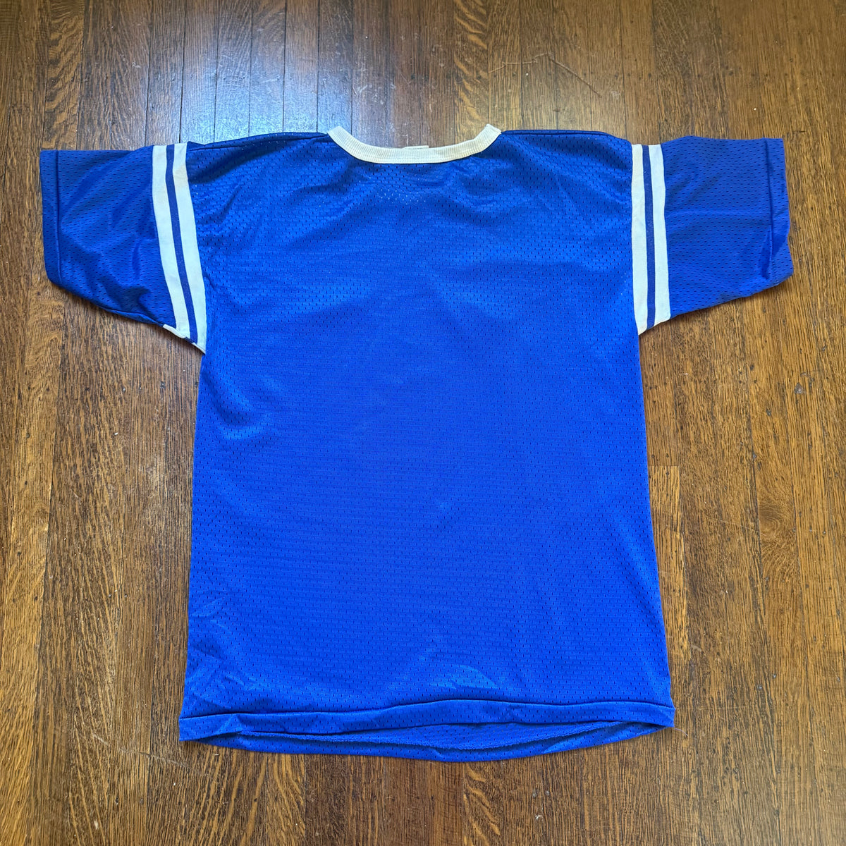 1970s/80s Blue Mesh Jersey T-Shirt, Hutchison Size Small, Shoulder Stripes