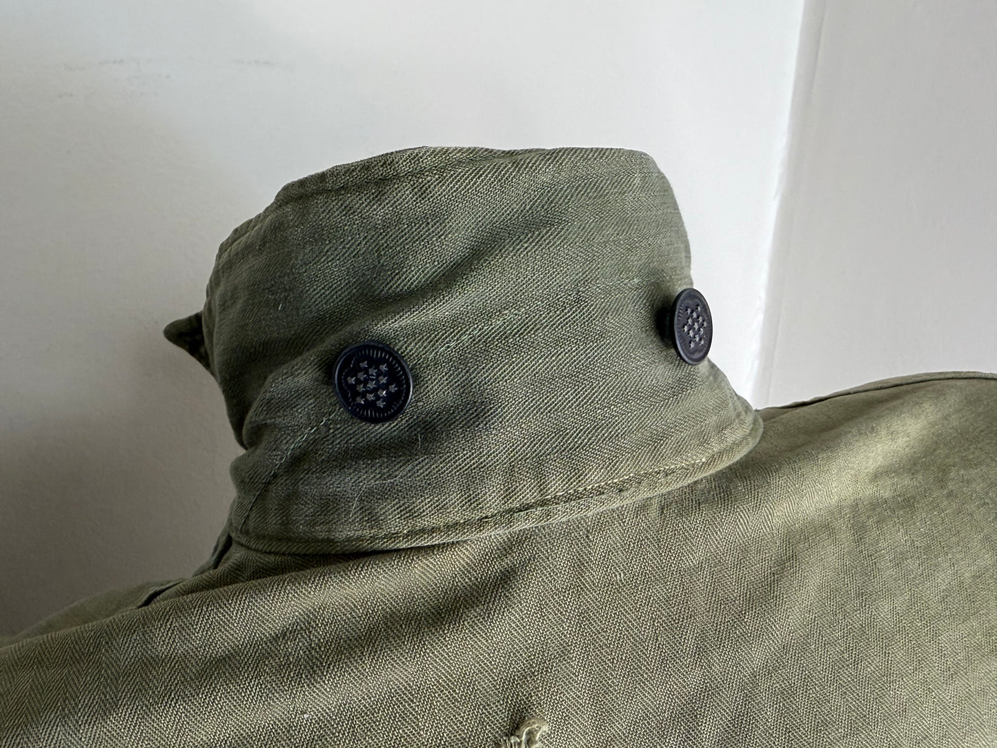 1940s/50s US Air Force HBT Jacket, Herringbone Twill, 13 Star Buttons, Military Shirt Size Small-Medium