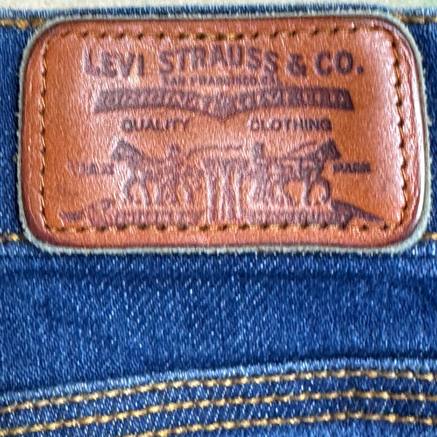 1980s Levi’s Movin On Blue Jeans, 31.5"x30.5", Blue Tab