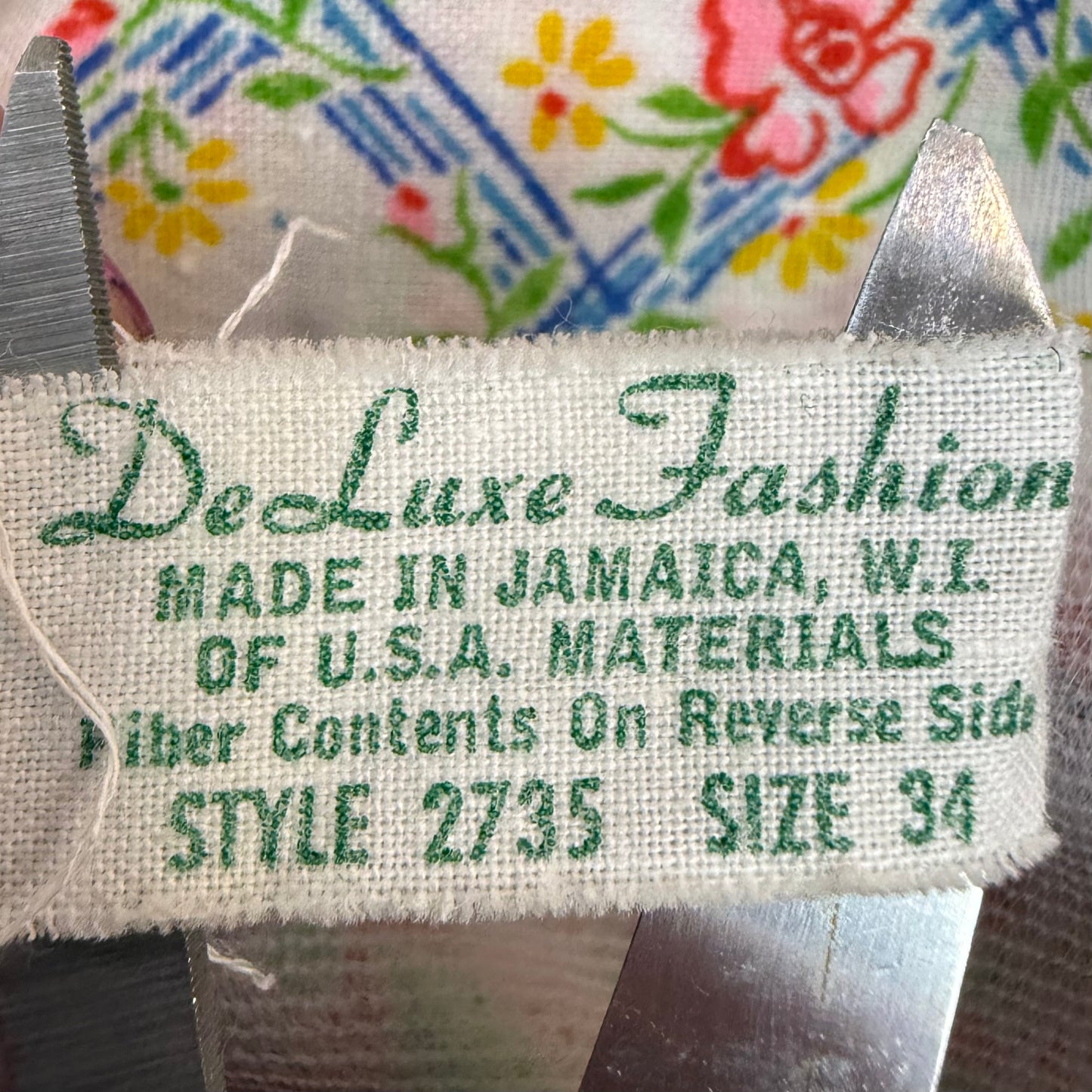 1970s Mixed Floral Floral Halter Top with Collar, De Luxe Fashion Size Small