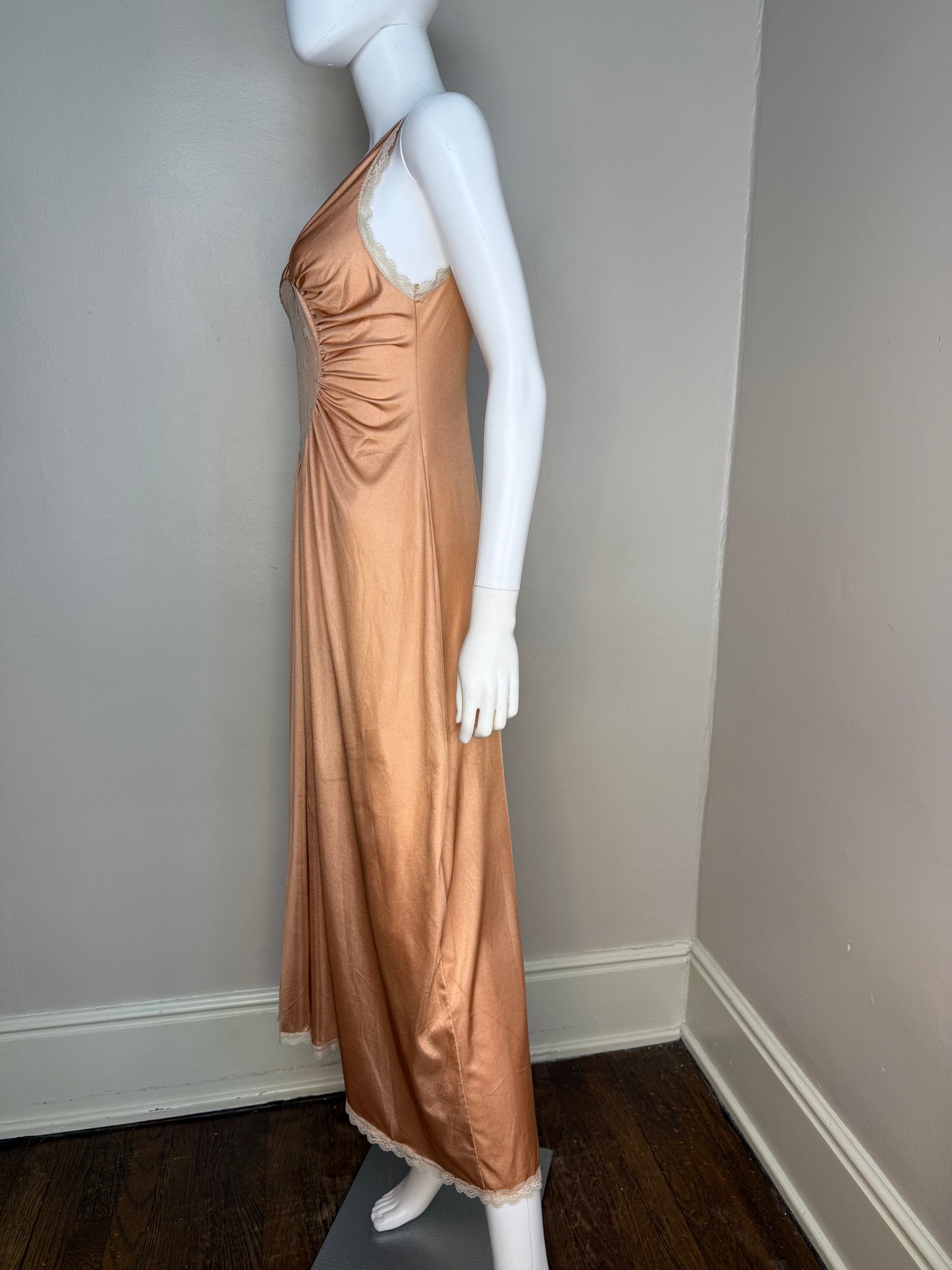 1970s Rose Gold Lace Heart Peignoir Set, Nightgown and Robe, Size XS/Small