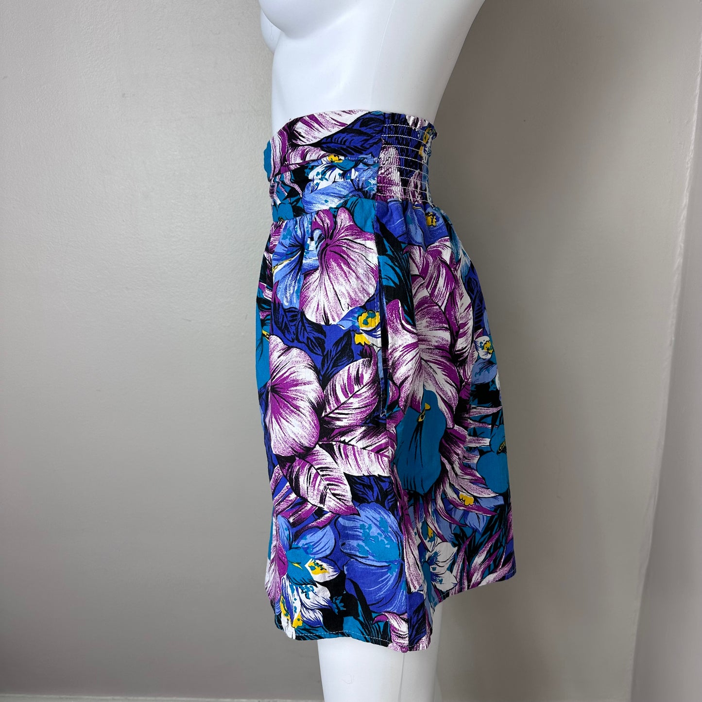 1980s Tropical Floral Shorts, Marissa! Size Medium