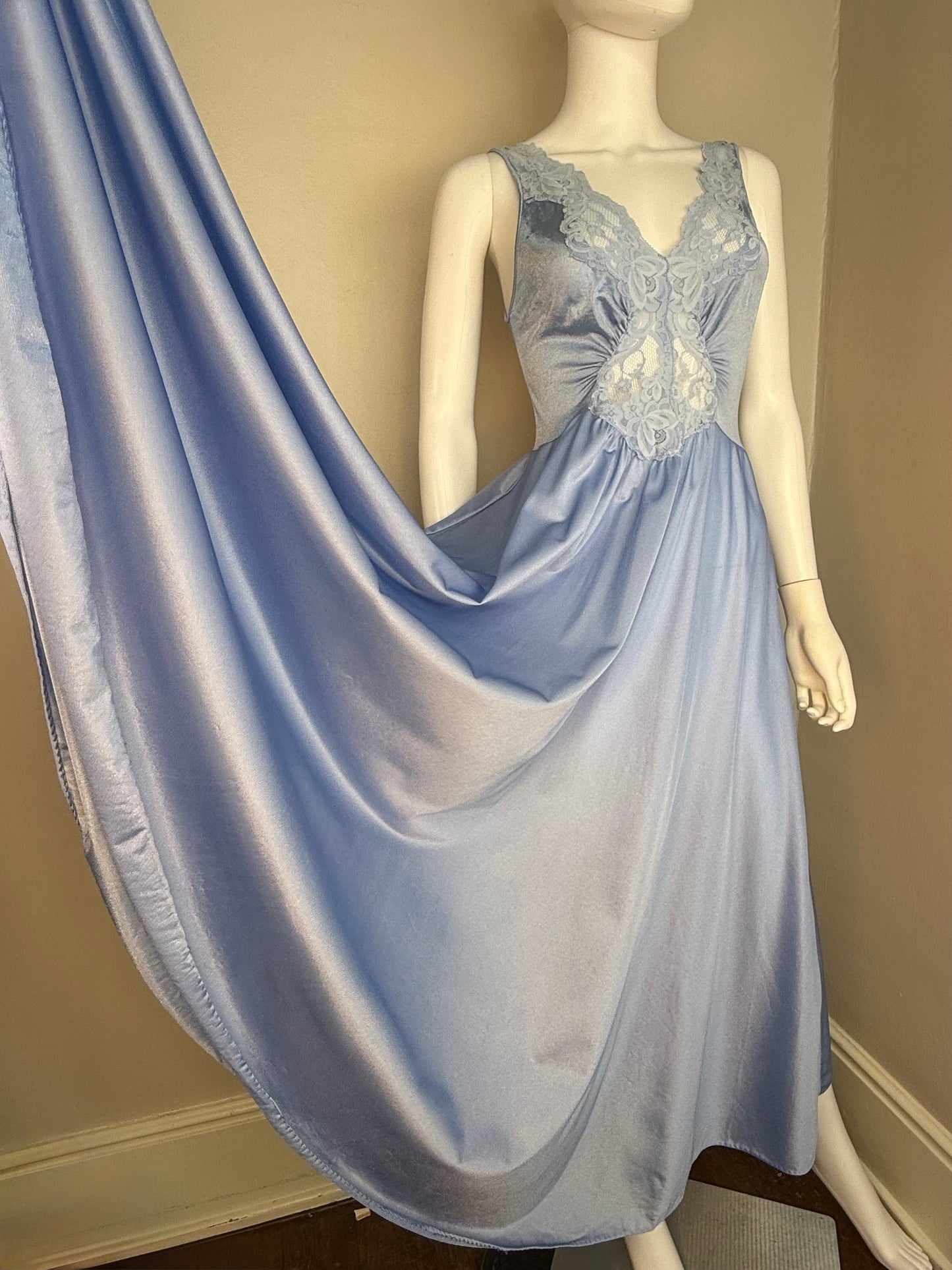 1970s Blue Nightgown with Full Sweep, Lace Cut Out Bodice, Lorraine Size XS-Small