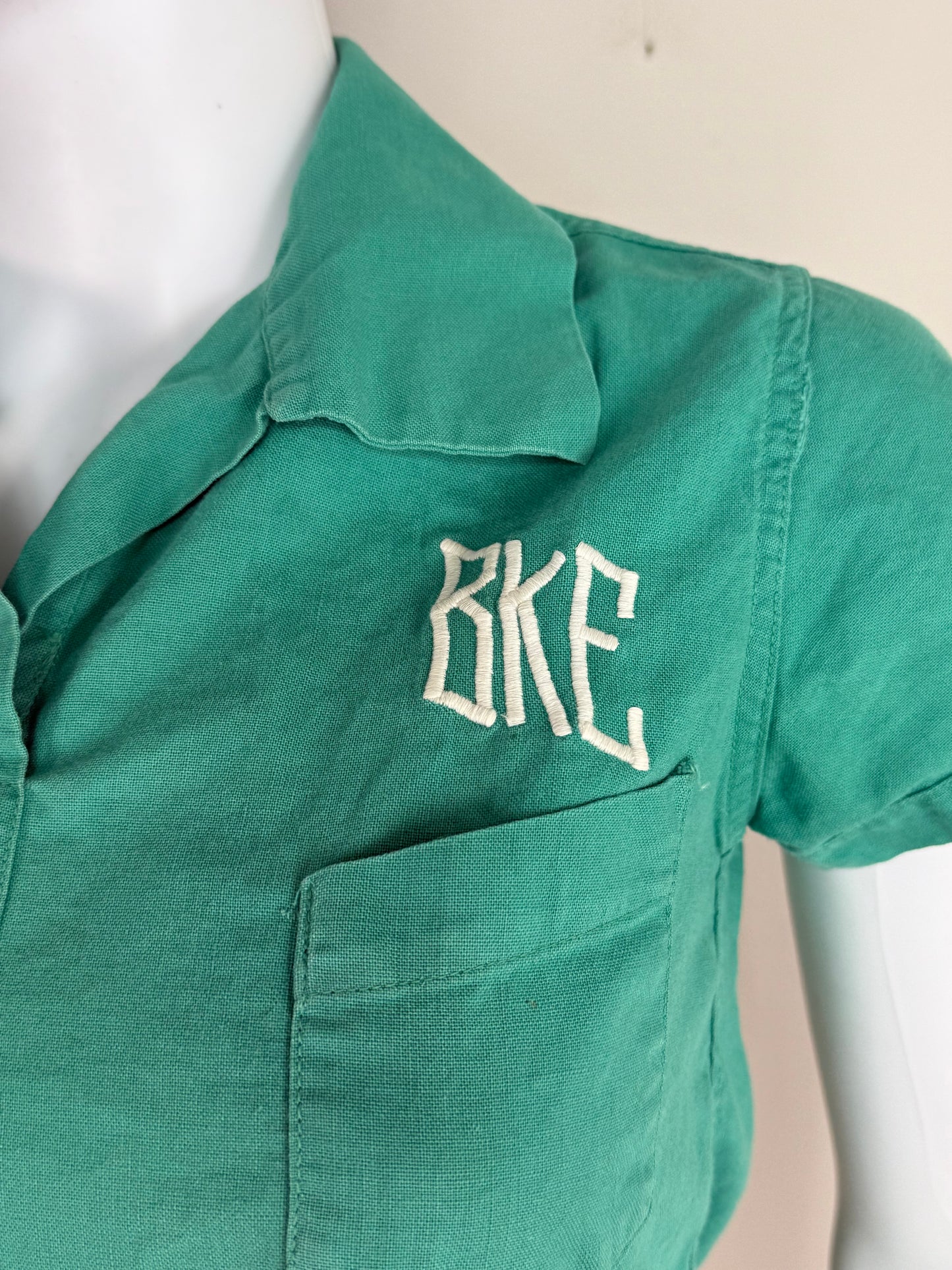 1940s Green School Gym Uniform, Pullover Top and Side Button Shorts, E R Moore Company Athletic Apparel Size X-Small, Gymcloth Gym Suit Set