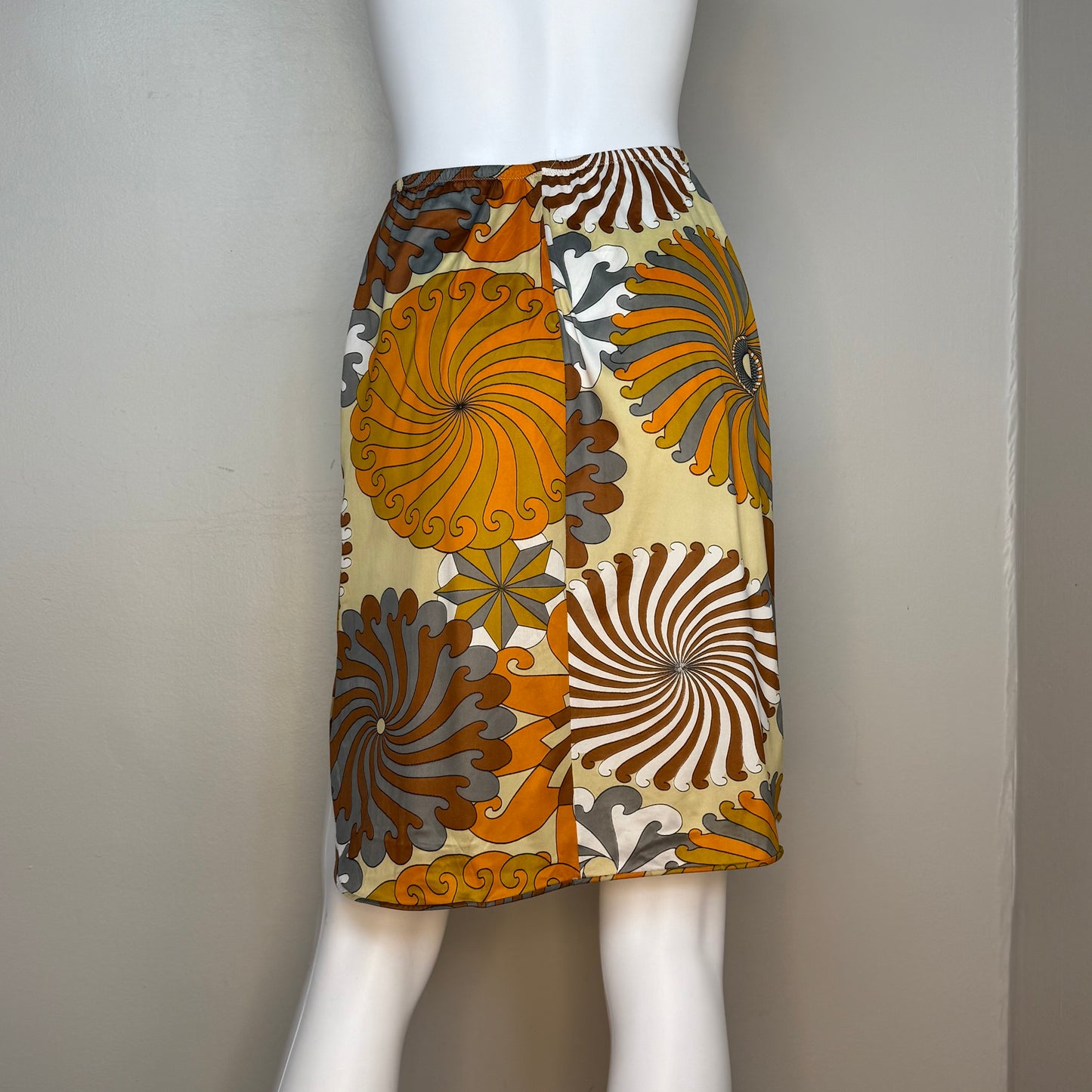 1960s Psychedelic Swirly Brown Floral Half Slip, Vanity Fair Size XS-Small