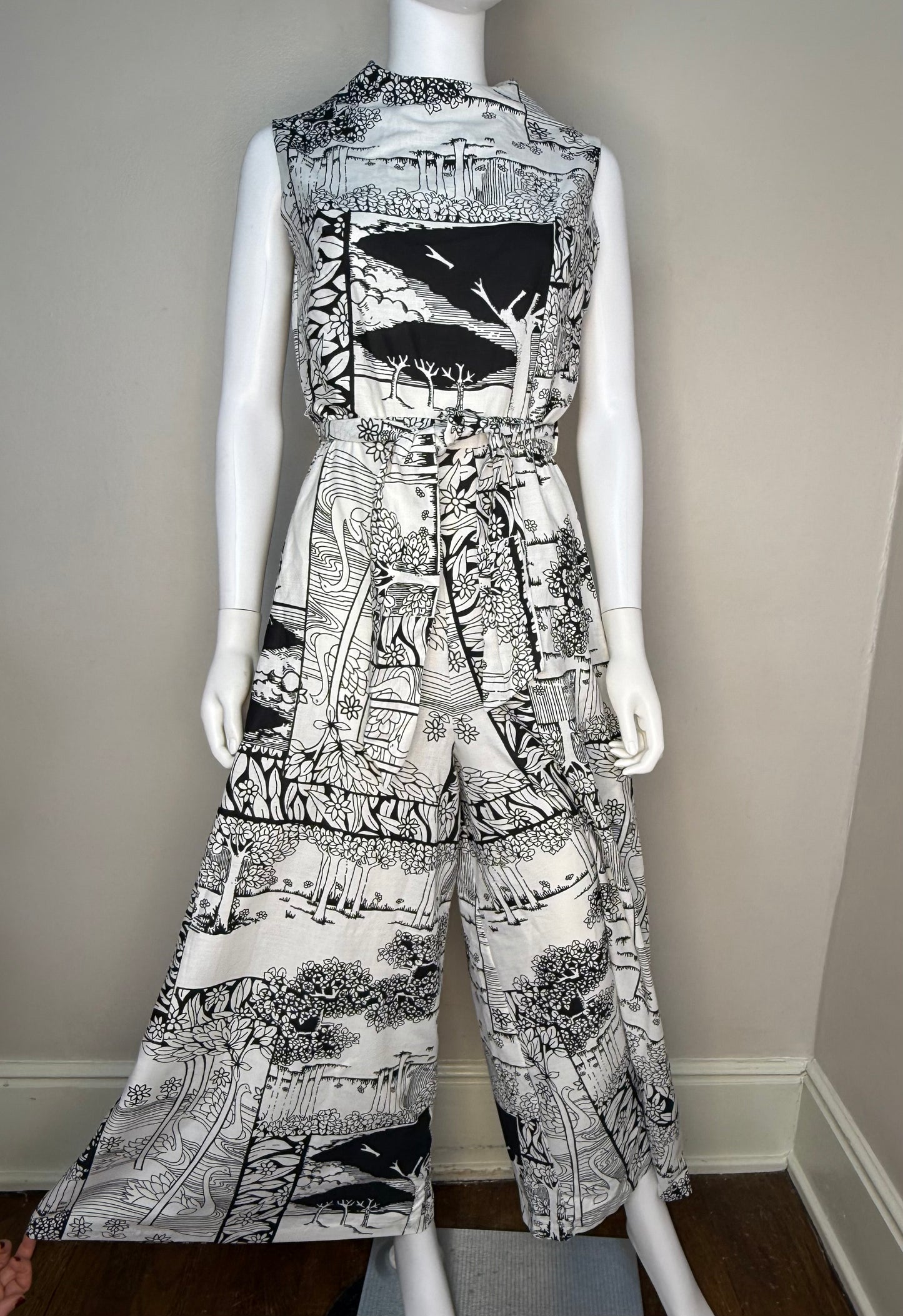 1970s Black and White Psychedelic Print Wide Leg Sleeveless Jumpsuit, Sears At Home Wear Size Small Medium