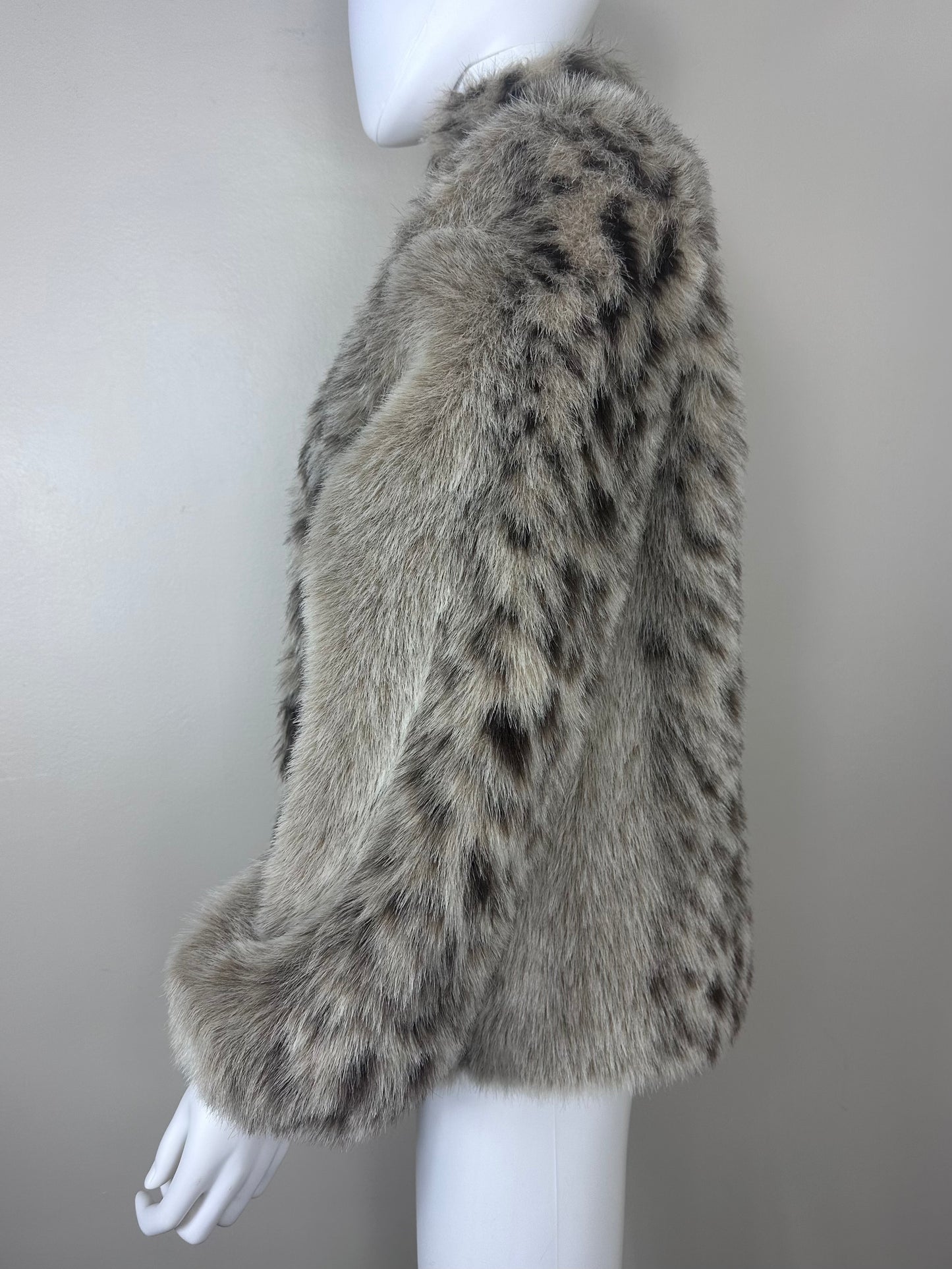 1980s Faux Fur Snow Leopard Coat, Monterey in the USA Size S/M