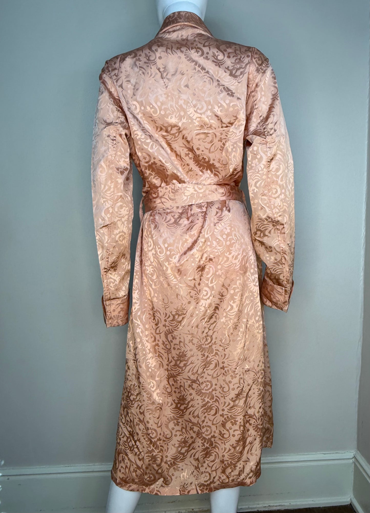 1940s/50s Men’s Peach Satin Jacquard Lounging Robe, Size Small, Dragons, Smoking Jacket
