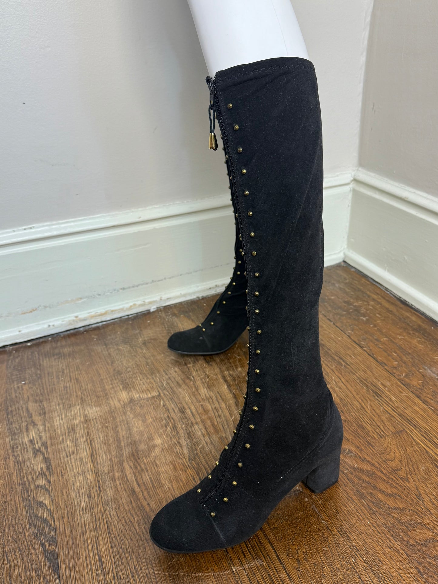 1960s/70s Black Velvet Studded Go go Boots, Riviera’s Size 7 1/2 Narrow