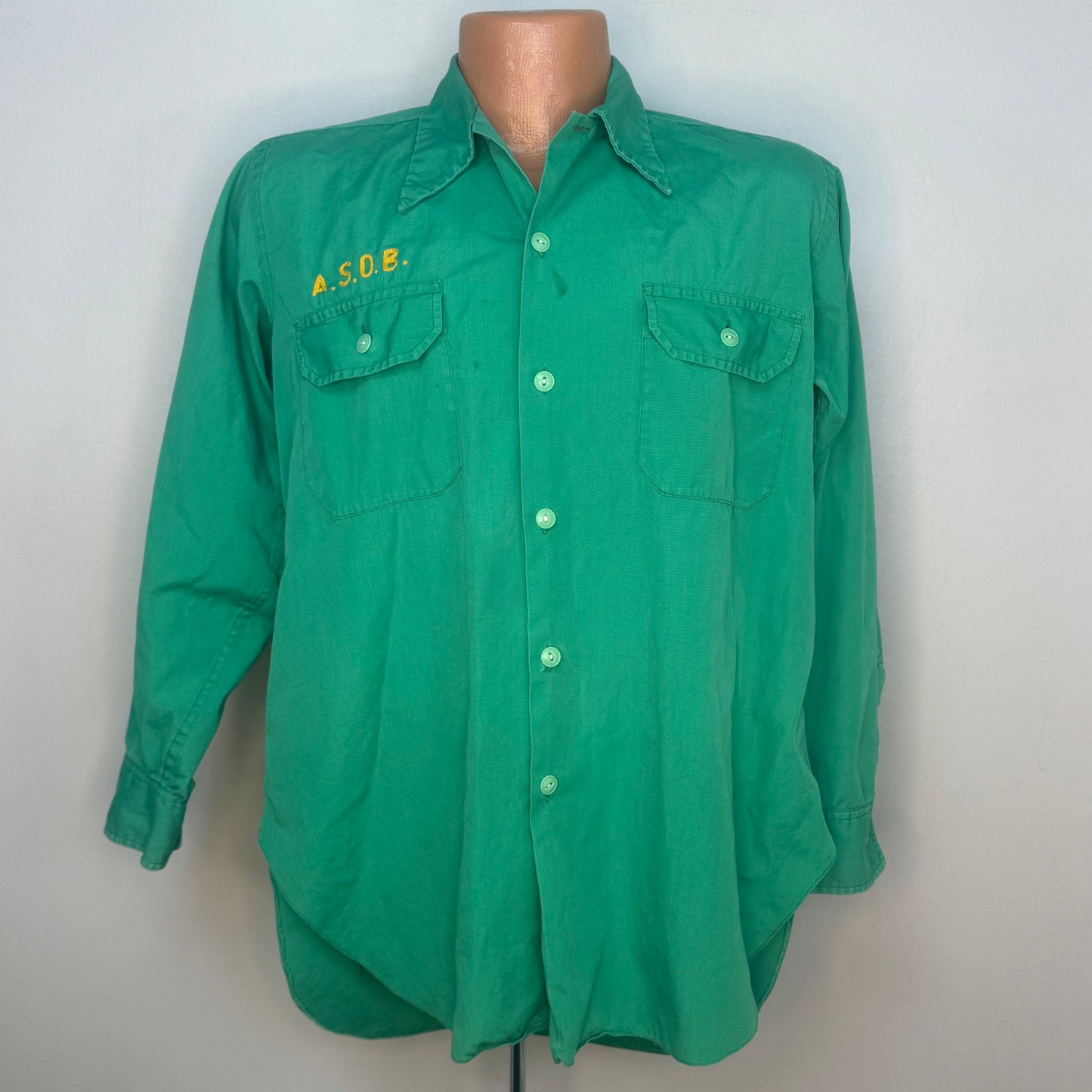 1940s Men’s Green Long Sleeve Shirt, Al Chymia Temple Memphis Chain Stitch Embroidery, Fremont Shirt Co Size M/L