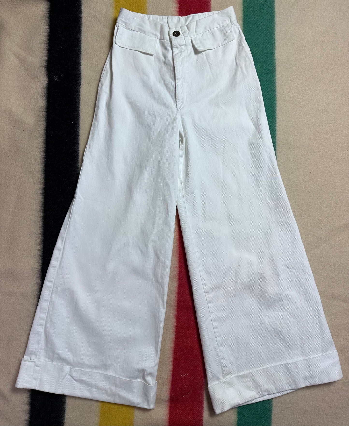 1970s White Extra Wide Bell Bottom Jeans, h.i.s for Her, 27"x30.25"