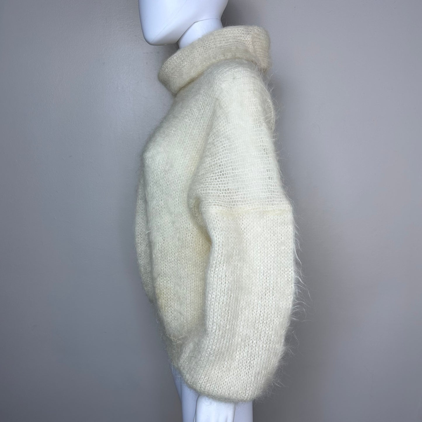 1980s Cream Mohair Slouchy Turtleneck Sweater, Tam O’Shanter Knitwear Co Ltd Size Large