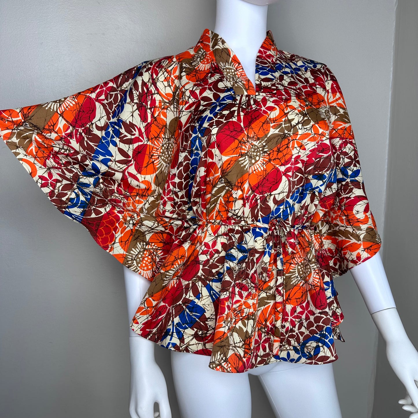 1980s Hawaiian Floral Caftan Blouse, Sand Pebble of Hawaii, Open Sizing