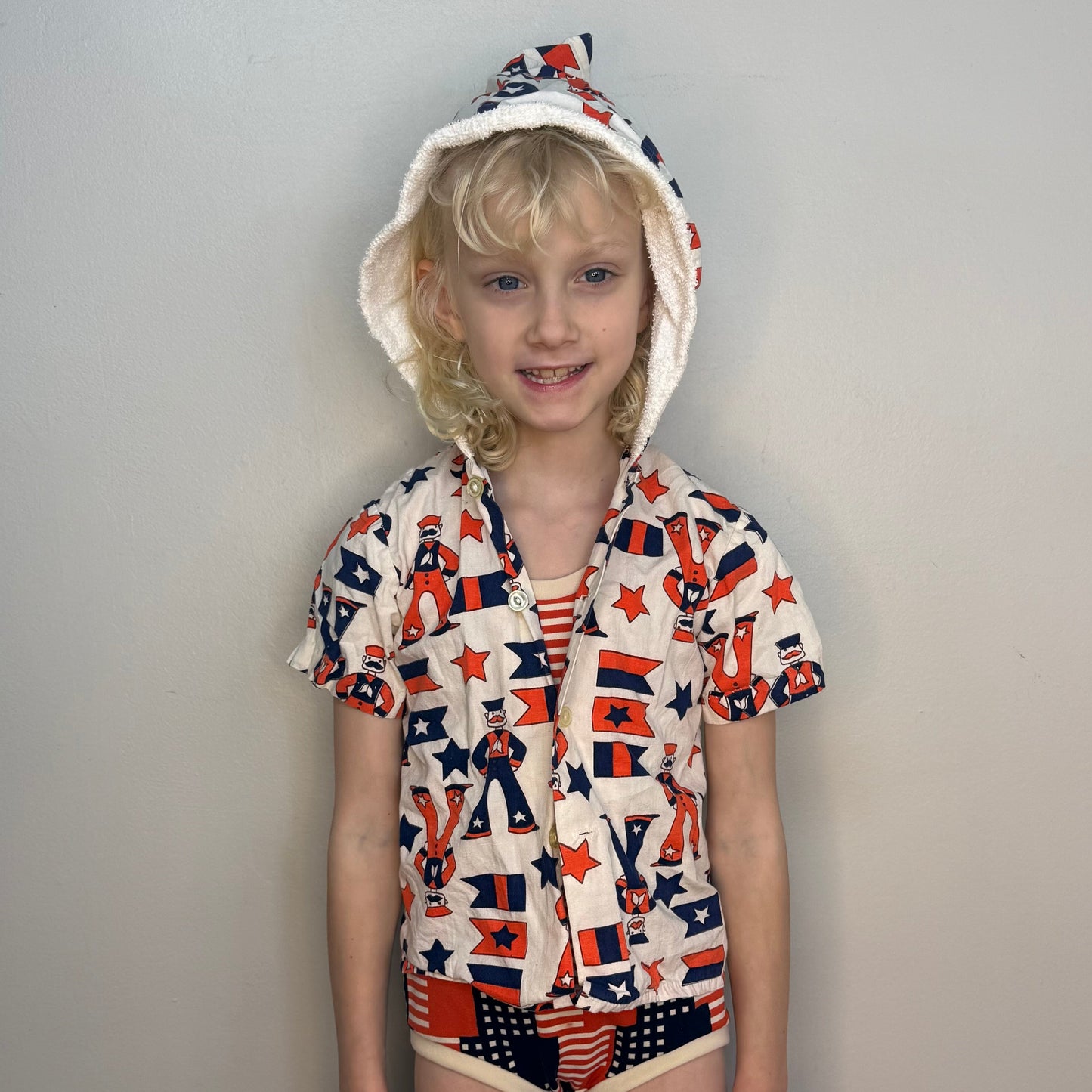 1960s/70s Kids’ Hooded Beach Shirt, Sailor Novelty Print, Sears Size 4/5