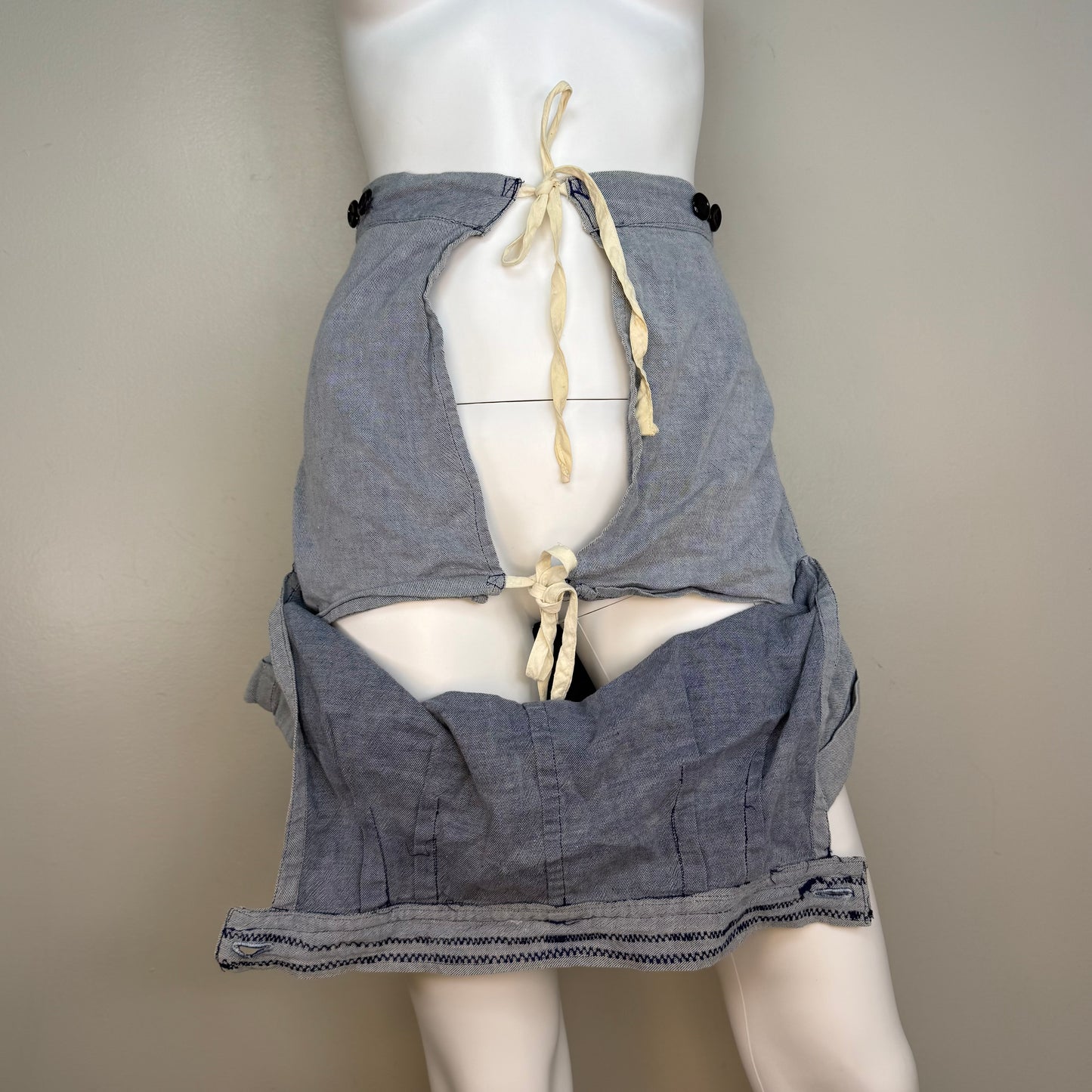 1940s Maternity Chambray Shorts, Handmade Size Medium