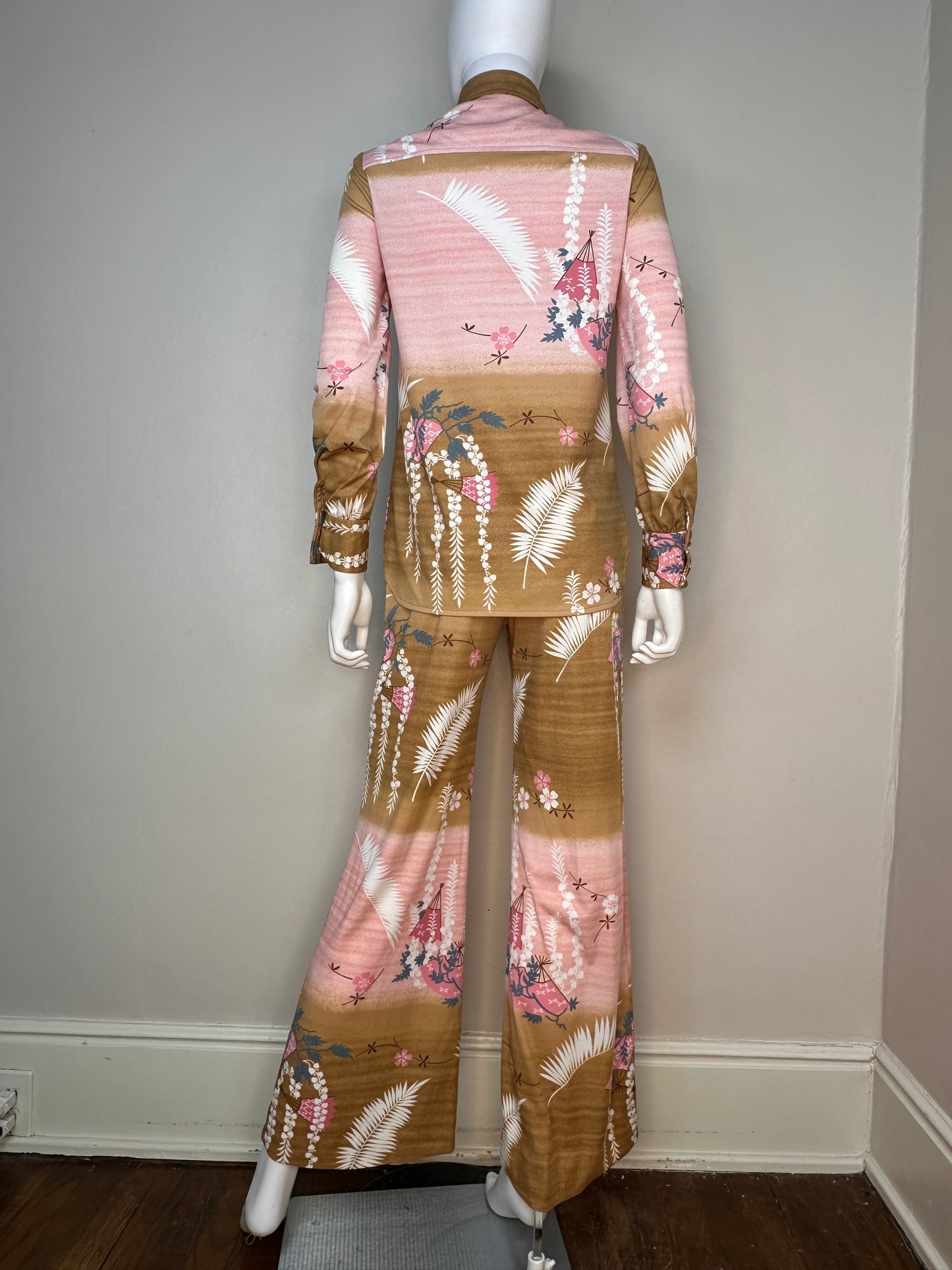 1970s Brown and Pink Fan Print Polyester Pant Suit, Flare Leg Pants, Long Sleeve Blouse, Anjac, Marc Needleman