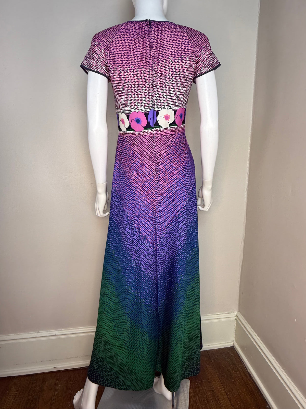 1970s Chevron Gradient Print Maxi Dress, Dehå of Sweden Size Small, Pop Art Poppies Waistband
