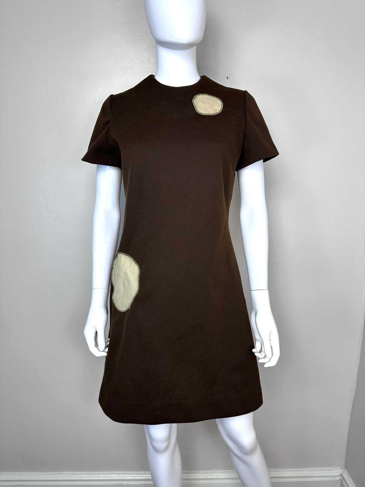 1960s Brown Mod Mini Dress, For J.P.’s Only! size Medium, Vinyl Circles with Studs