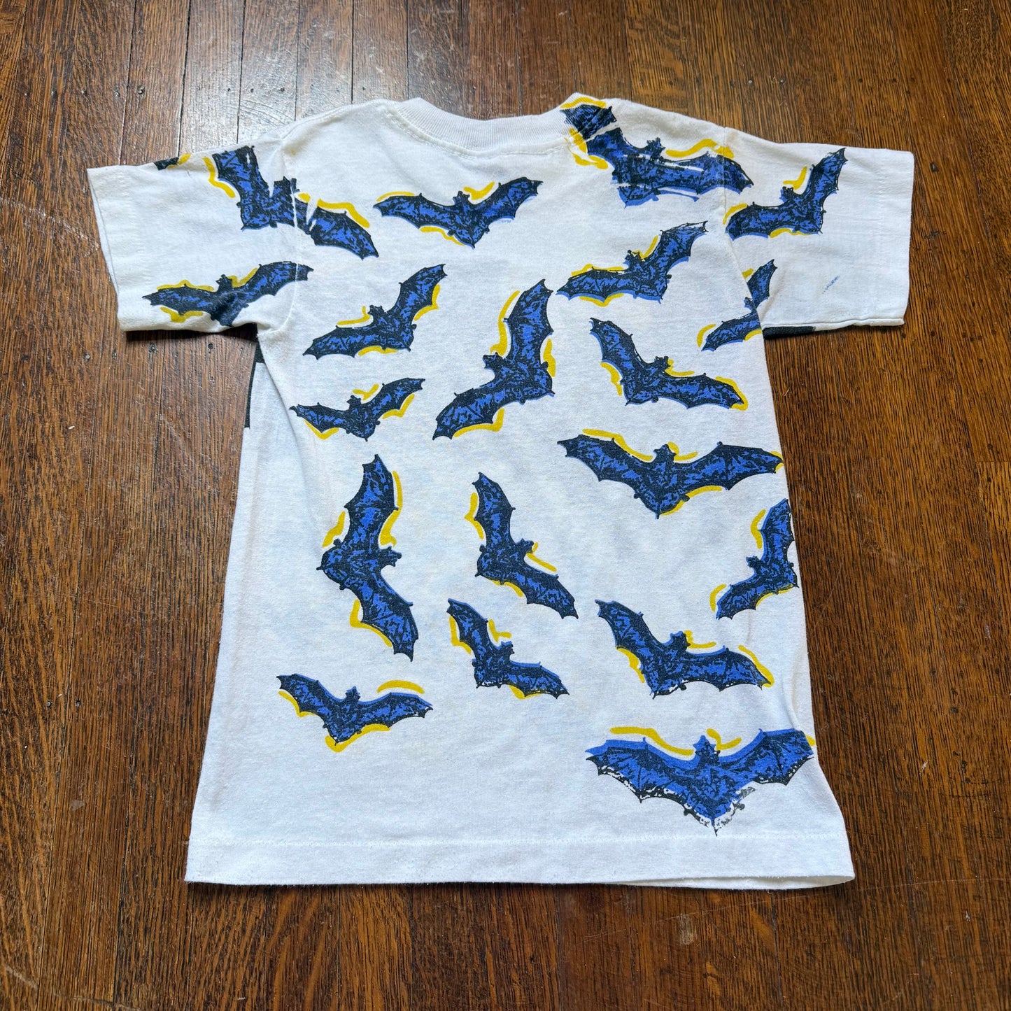 1980s Kids’ Batman All Over Print T-Shirt, Division 1 Size Youth Medium, D.C. Comics 1988