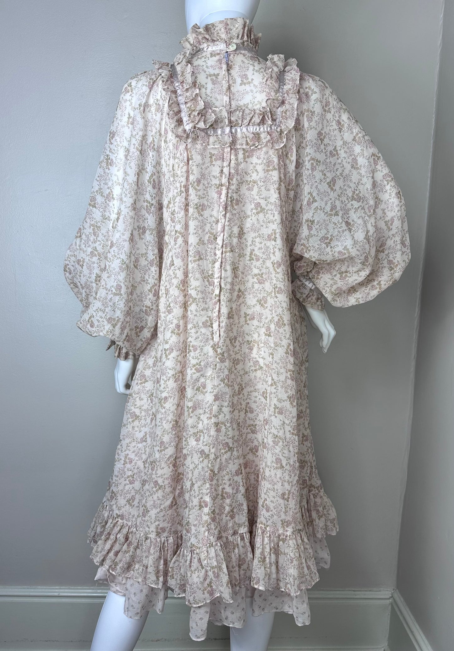 1970s Gunne Sax Pastel Pink Floral Tent Dress, Size XS/S