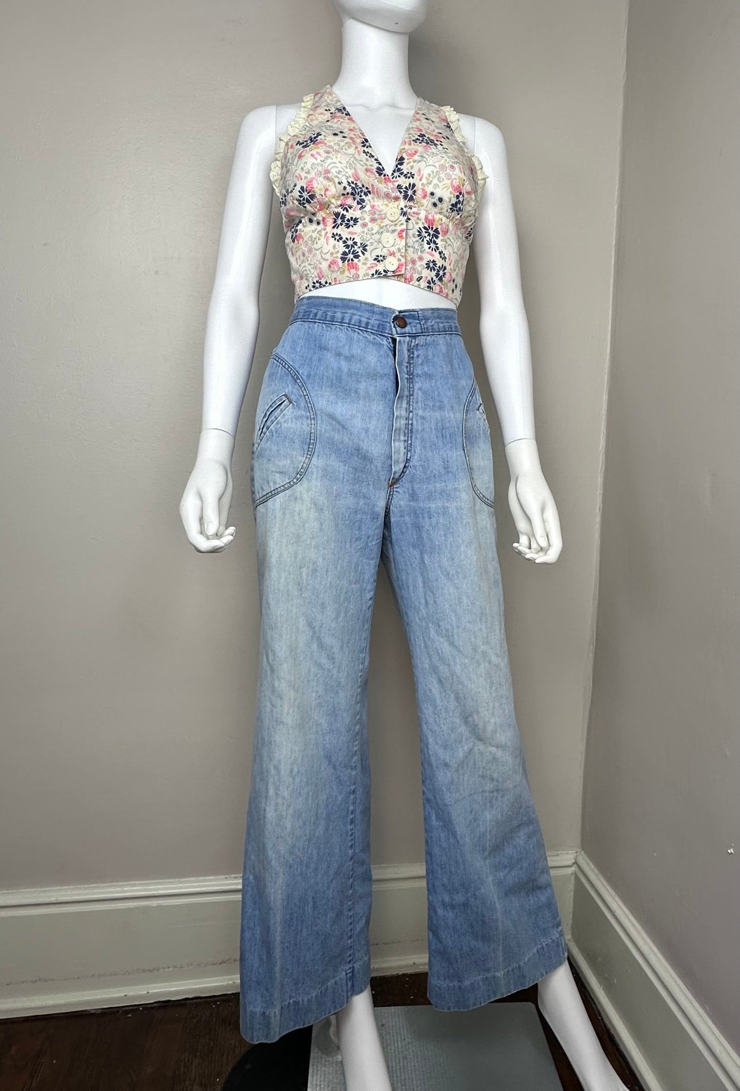 1970s Flare Leg Jeans, Gene’s Jeans, 26.5x29.5, Light Wash Denim, High Wasited