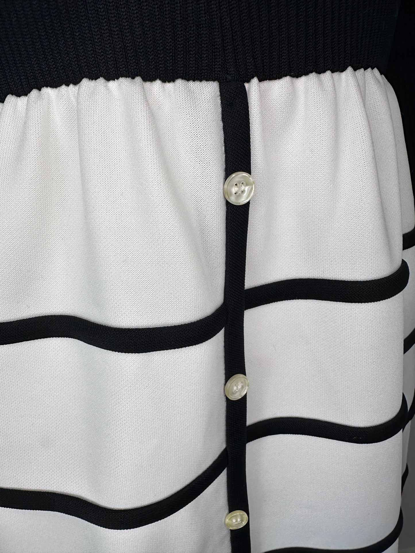 1970s Black and White Knit Maxi Dress, Ayer’s Unlimited Size XS-Small