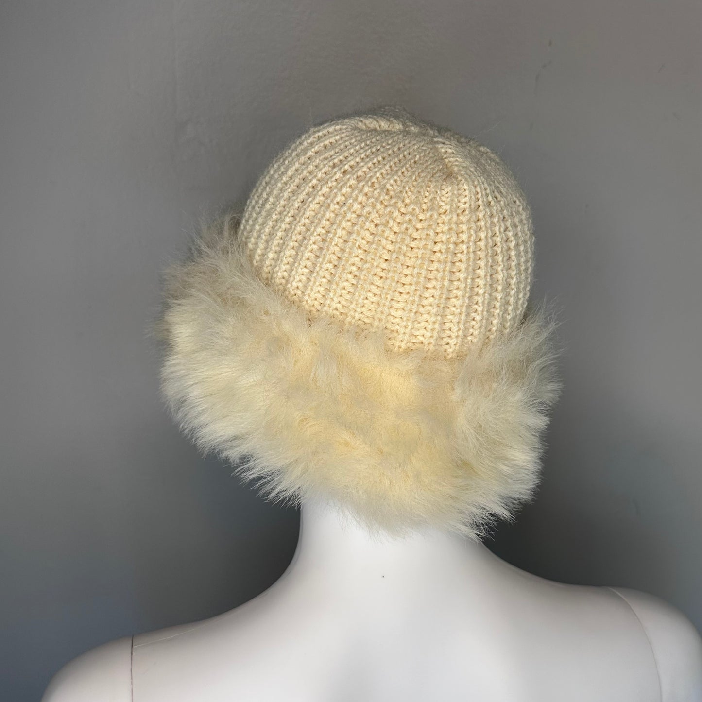 Vintage Cream Knit Hat with Faux Fur Trim