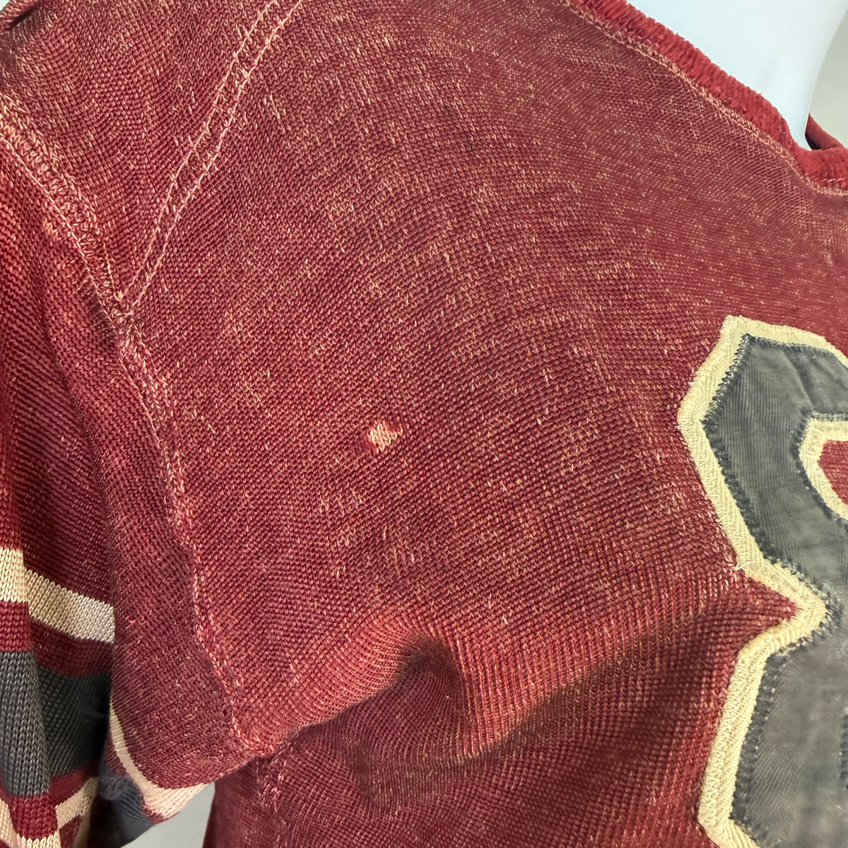 1930s/40s Maroon Rawlings Jersey, Size 42, Twill Appliqué No 82