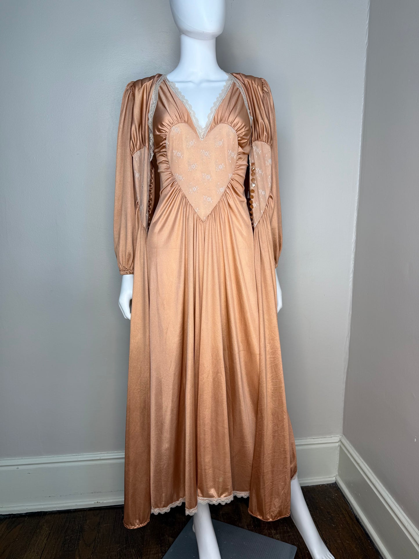 1970s Rose Gold Lace Heart Peignoir Set, Nightgown and Robe, Size XS/Small