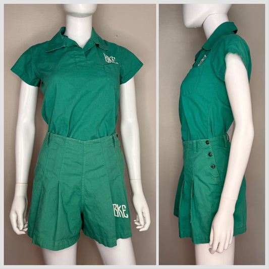 1940s Green School Gym Uniform, Pullover Top and Side Button Shorts, E R Moore Company Athletic Apparel Size X-Small, Gymcloth Gym Suit Set