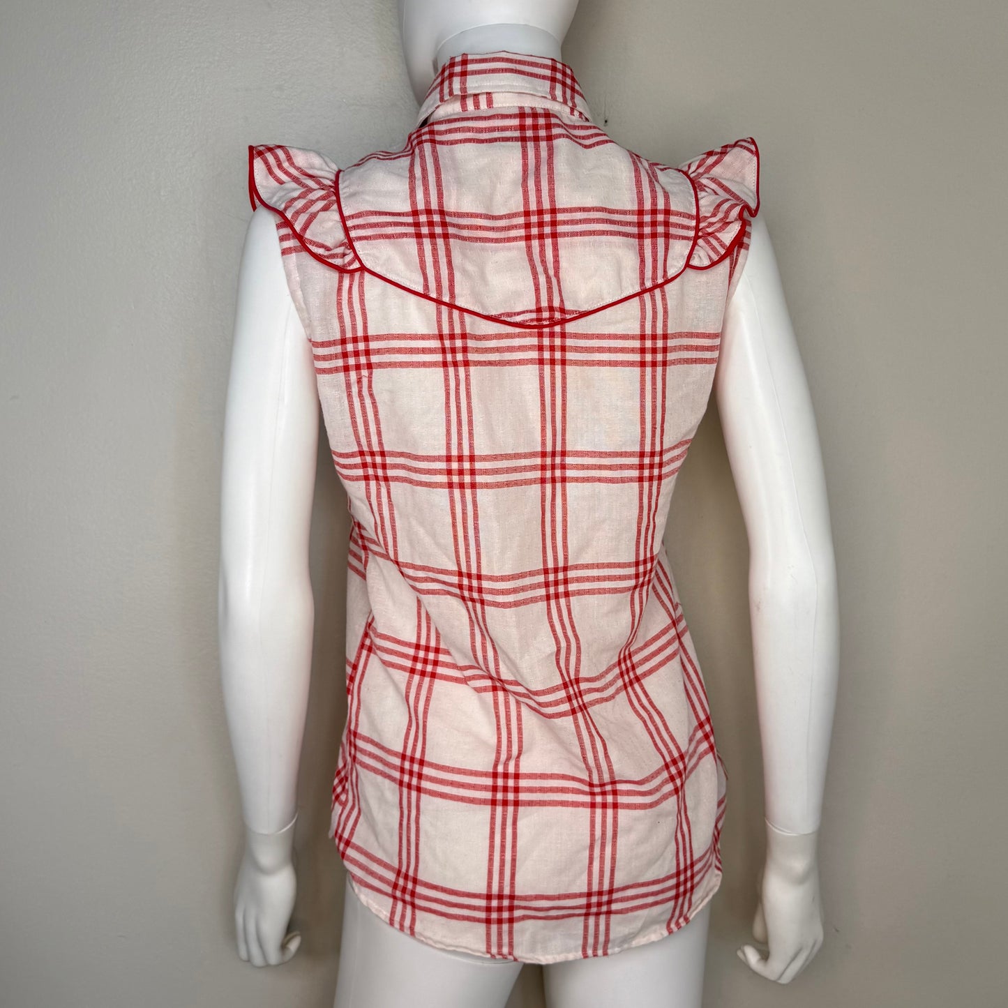 1980s/90s White and Red Plaid Sleeveless Western Blouse with Ruffles, Karman Size Small
