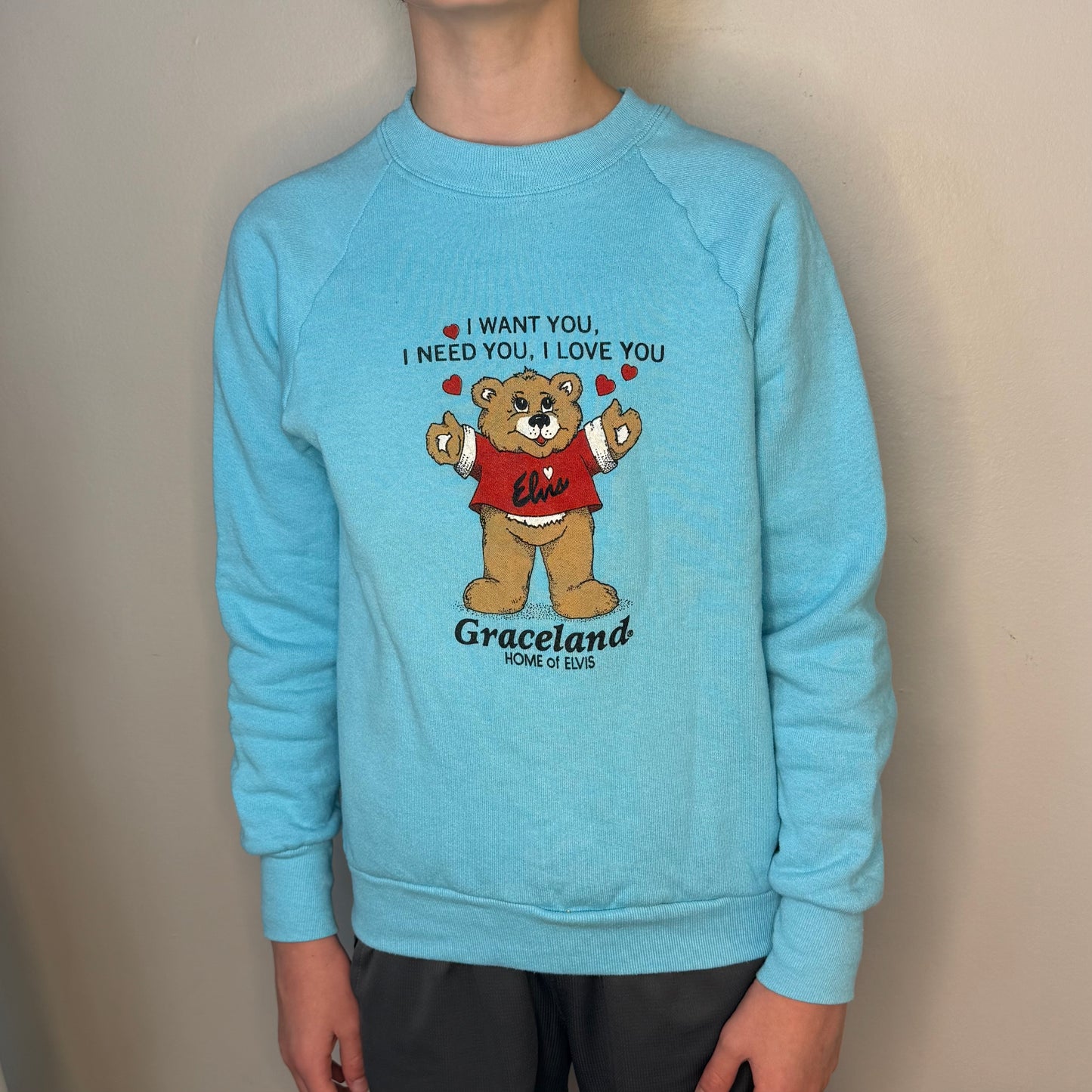 1990s Graceland Sweatshirt, Home of Elvis Presley, Fruit of the Loom Youth Large/Adult XS, Teddy Bear