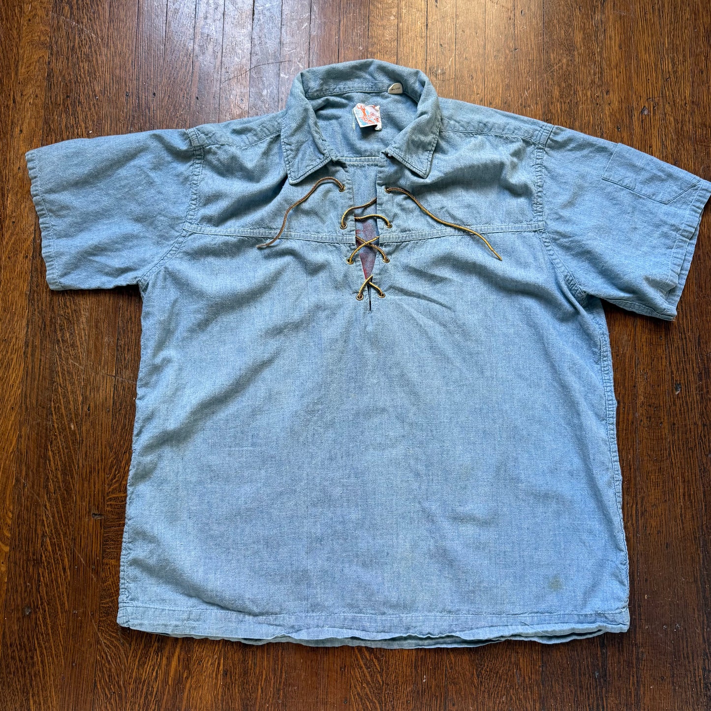 1960s Lace Up Chambray Shirt with Hippie Counter Culture Protest Print, The Surfer Size Large, Free Our Dorm