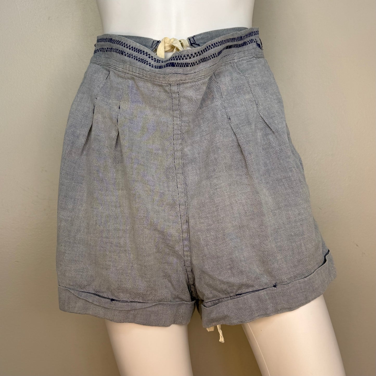 1940s Maternity Chambray Shorts, Handmade Size Medium