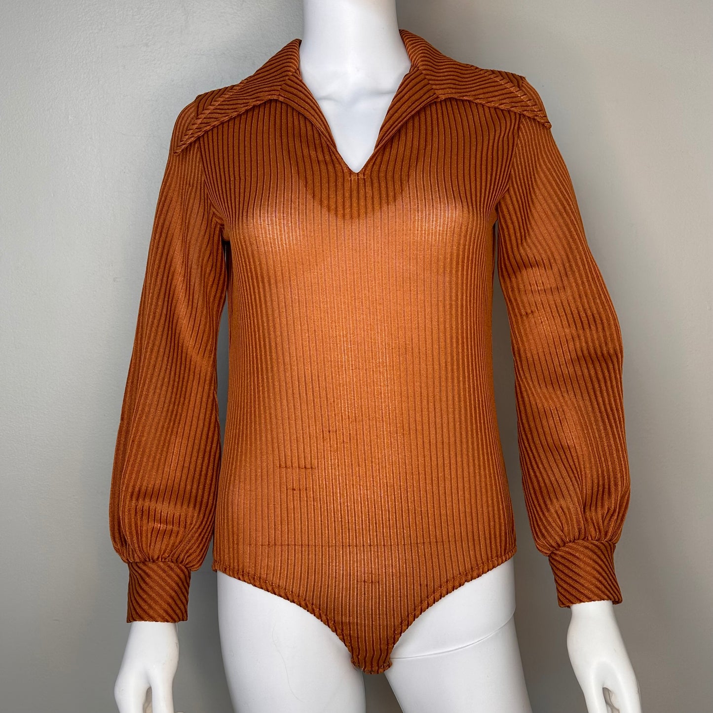 1970s Chestnut Brown Ribbed Long Sleeve Bodysuit with Large Pointed Collar, Jump Shirt Size Medium